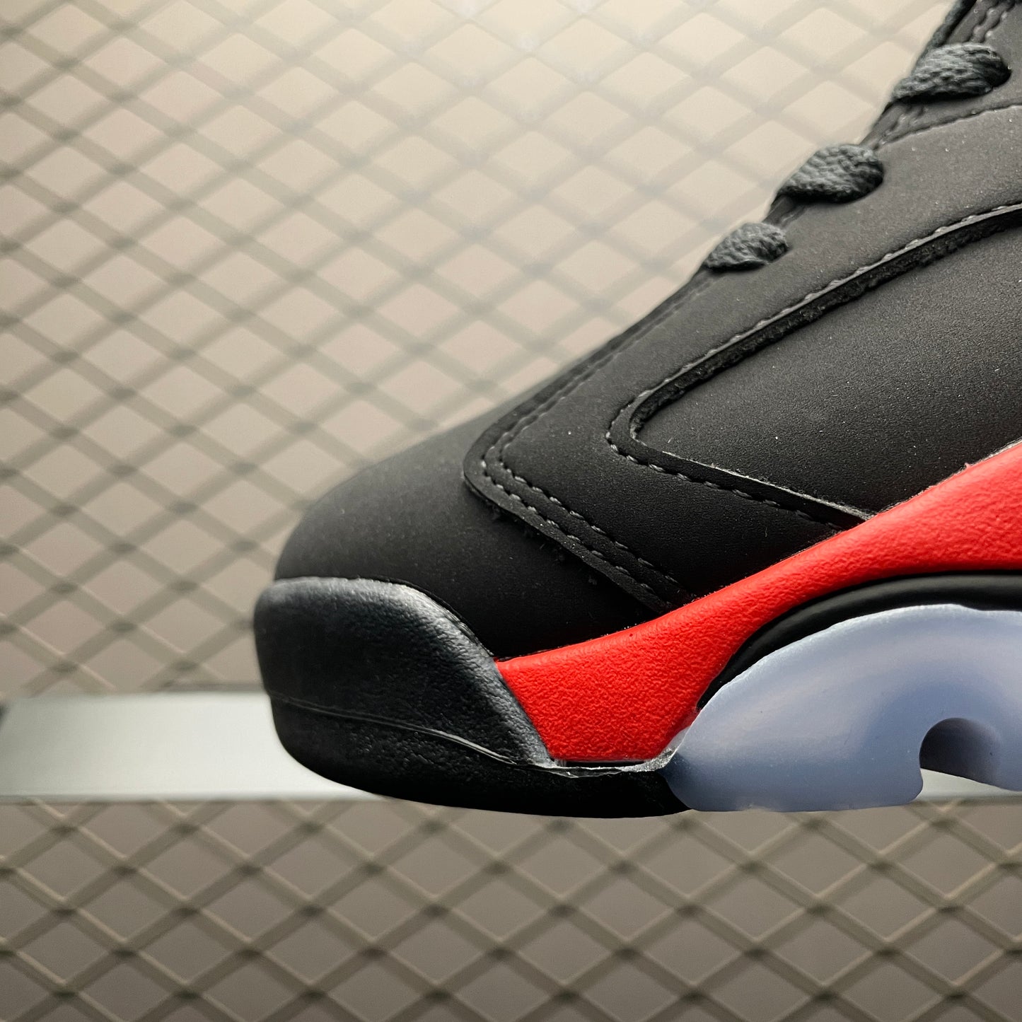 Nike Air Jordan 6 "Reverse Infrared"