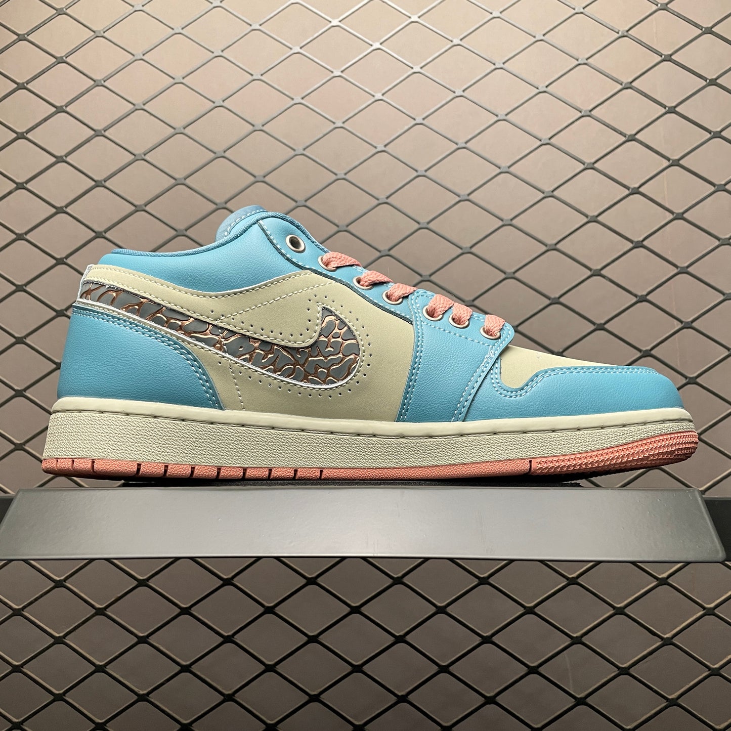 Nike Air Jordan 1 Low SE "Somos Eternos/Denim Turquoise"