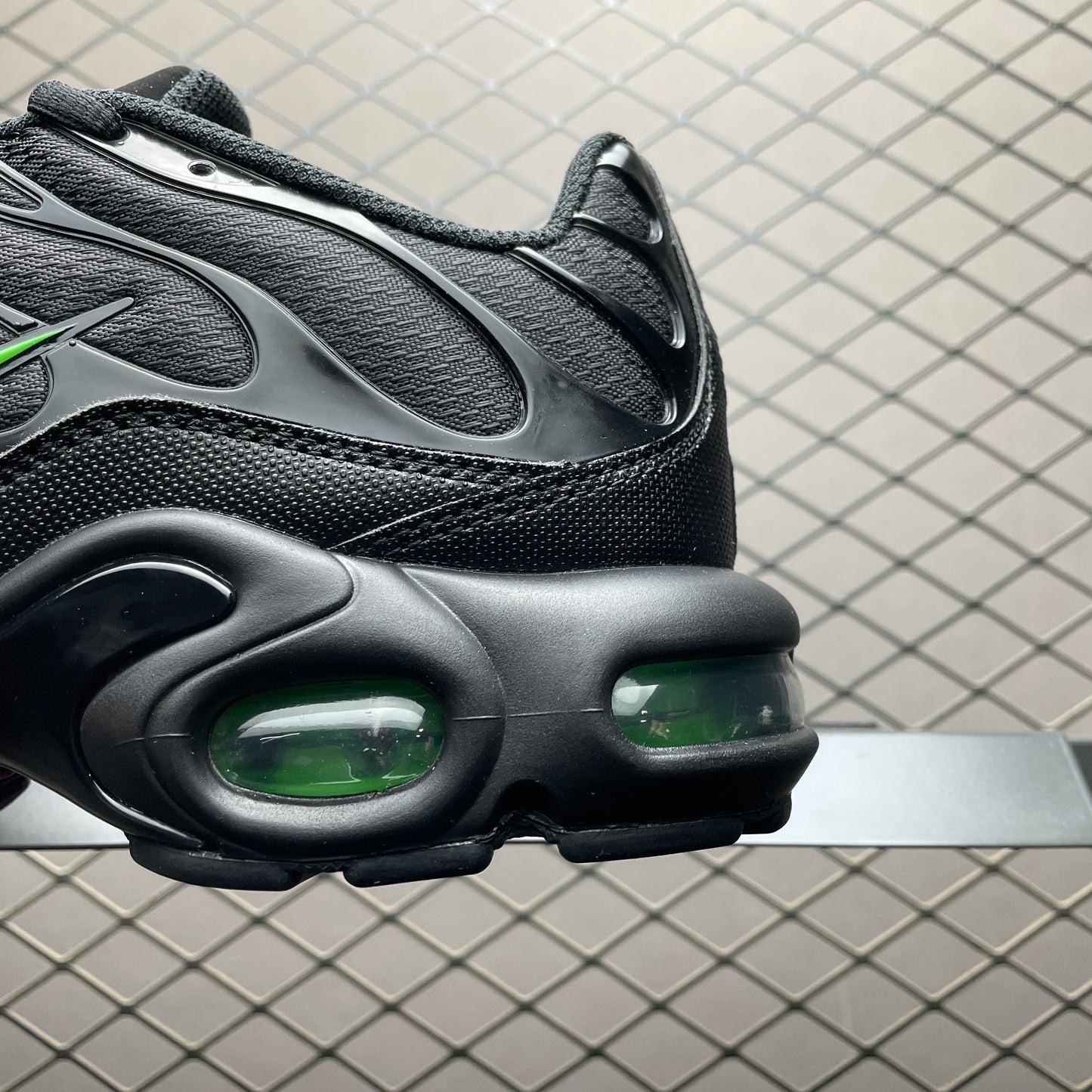 Nike Air Max Plus "Green Strike"