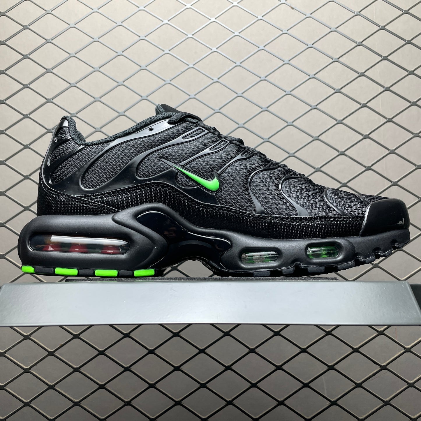 Nike Air Max Plus "Green Strike"
