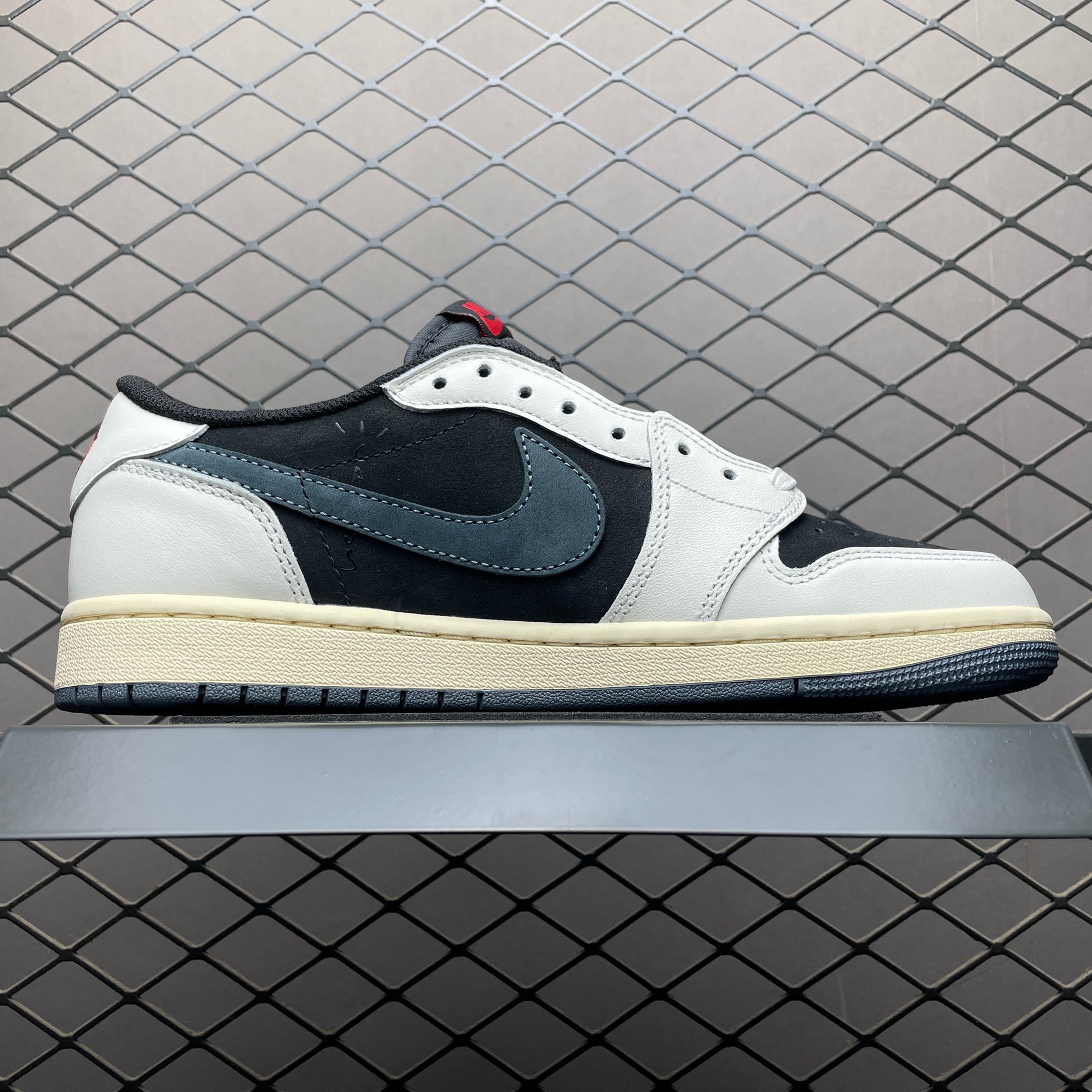 Travis Scott × Nike Air Jordan 1 Low OG sneakers