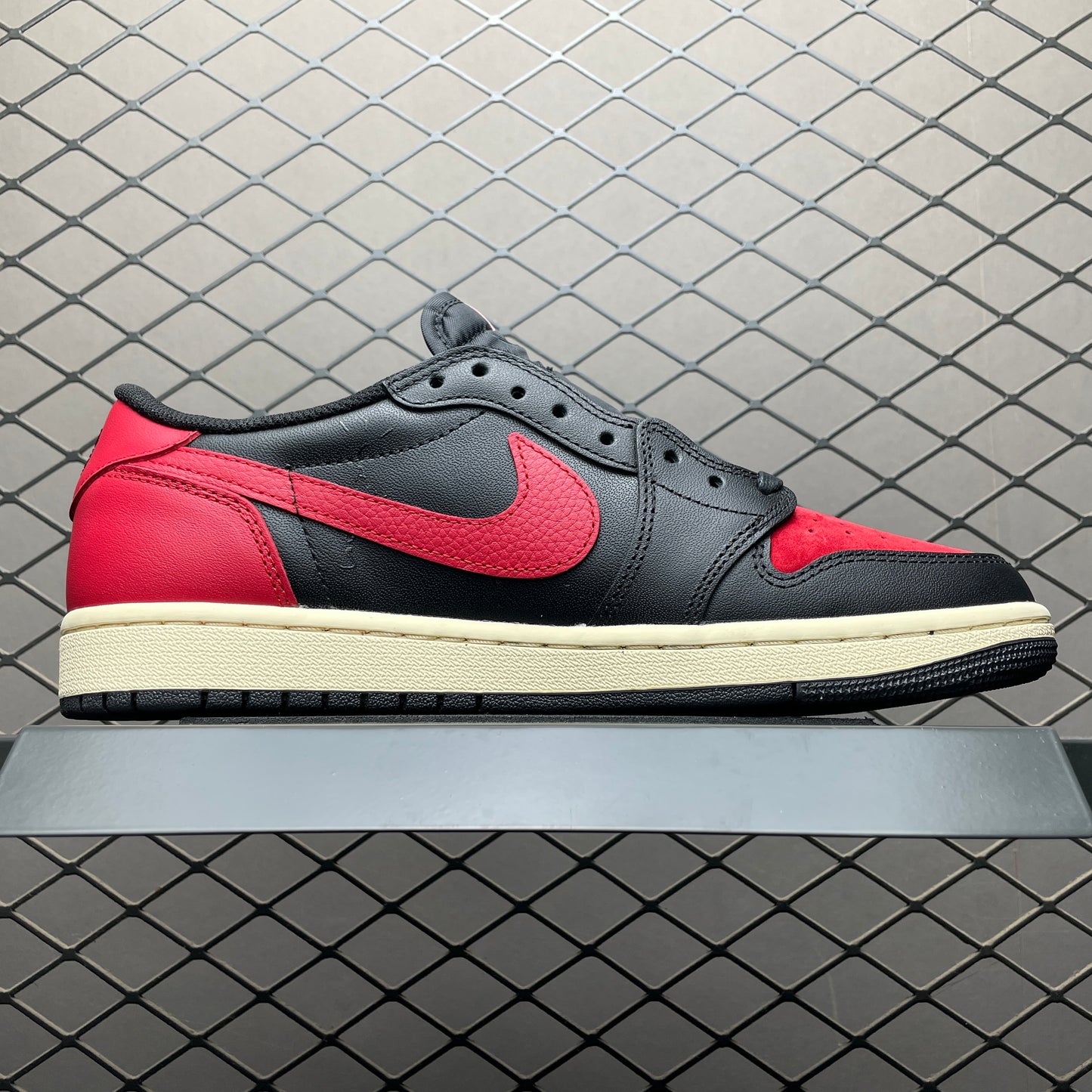 Travis Scott × Nike Air Jordan 1 Low OG sneakers