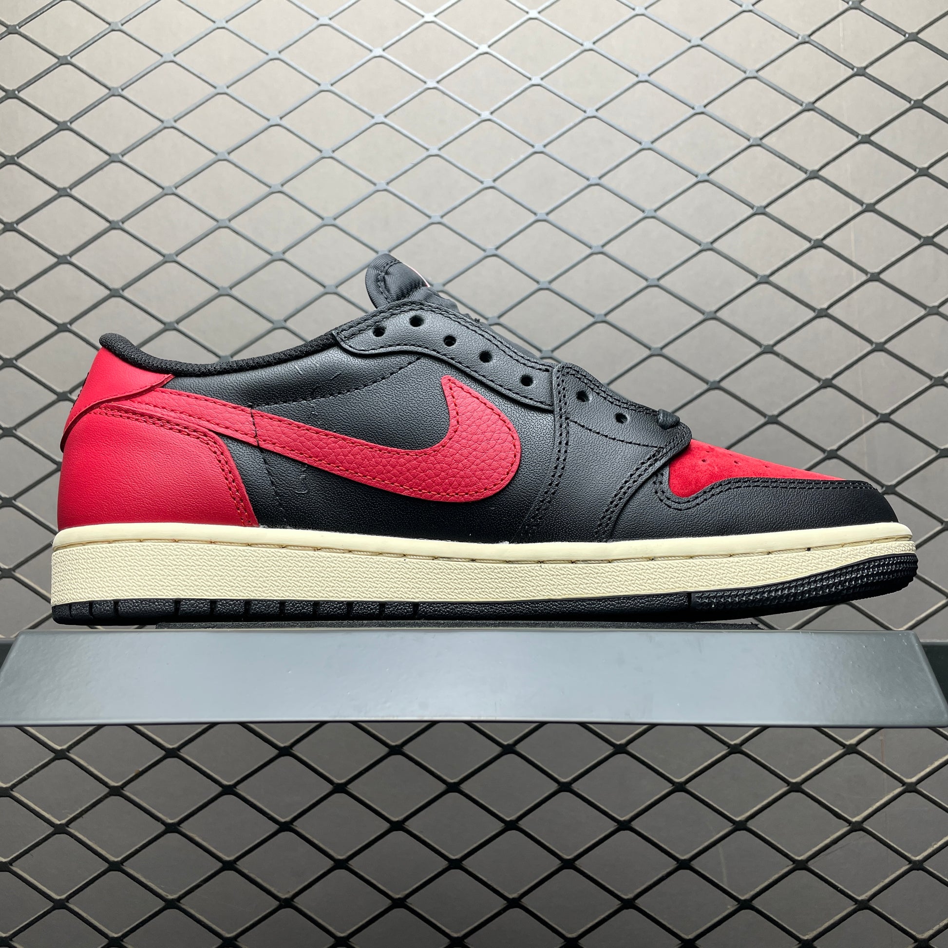 Travis Scott × Nike Air Jordan 1 Low OG sneakers