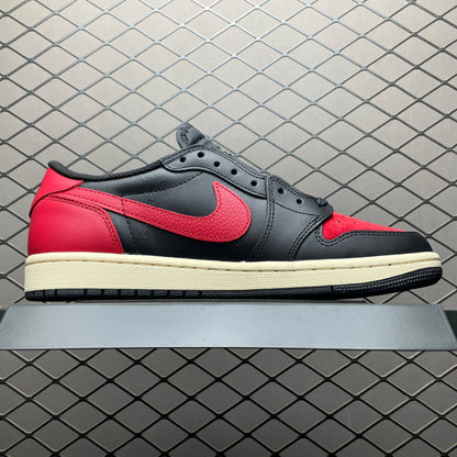 Travis Scott × Nike Air Jordan 1 Low OG sneakers