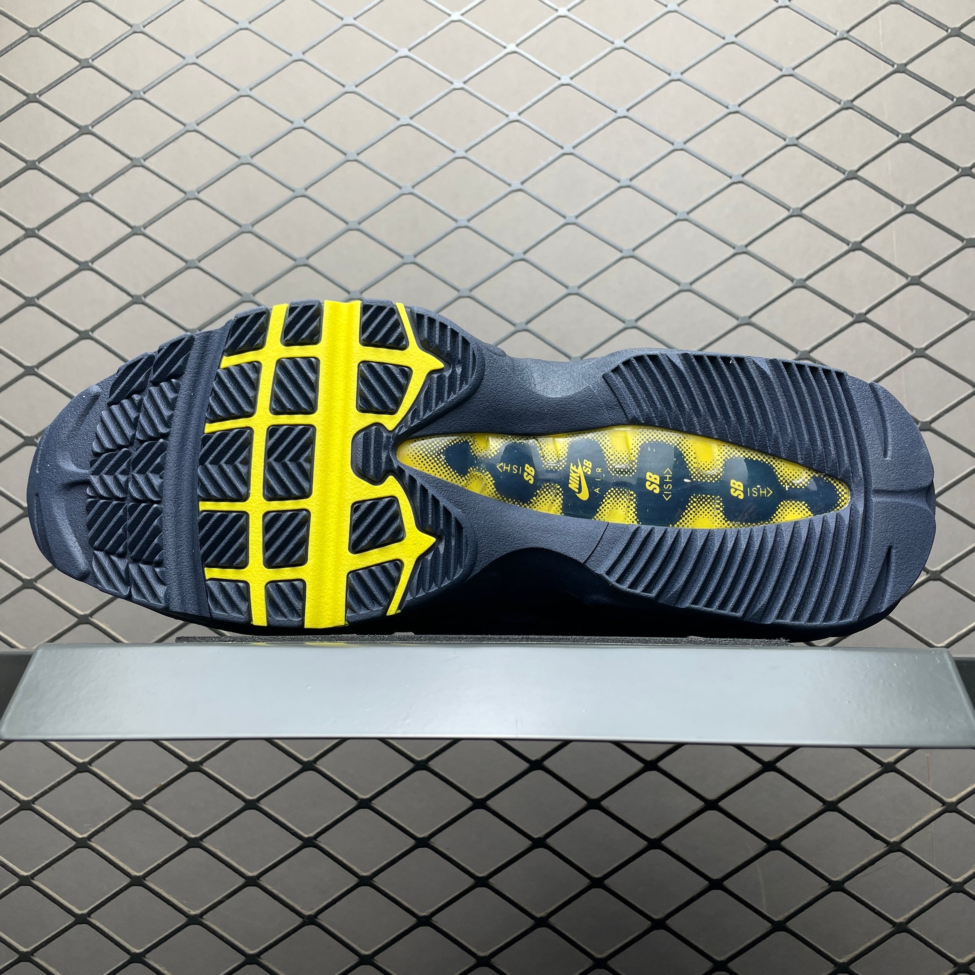 Eric Koston × Nike SB Air Max 95 "Obsidian and Speed Yellow"