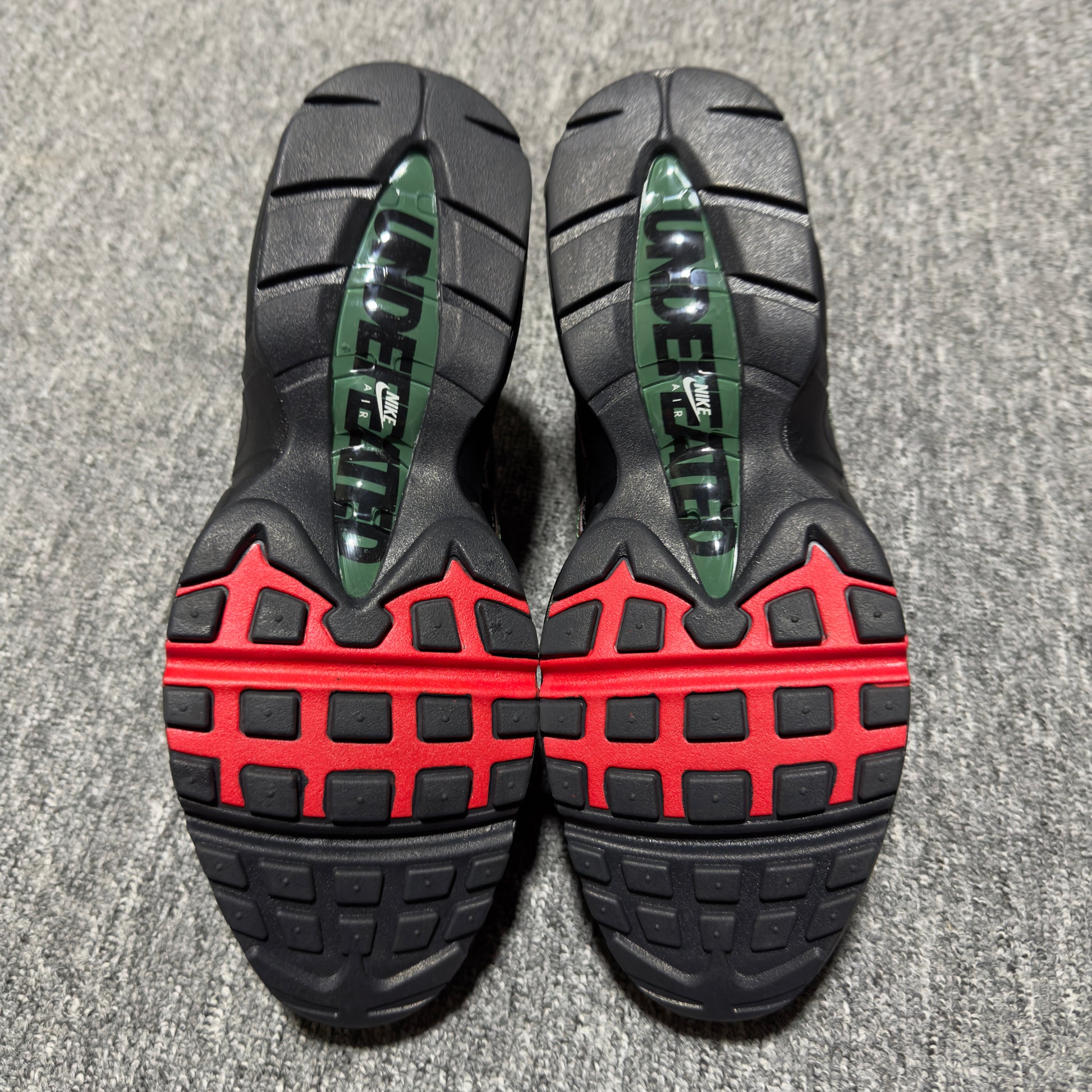 UNDEFEATED × Nike Air Max 95 SP "Black"