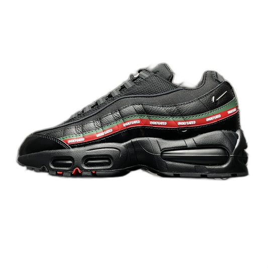 UNDEFEATED × Nike Air Max 95 SP "Black"