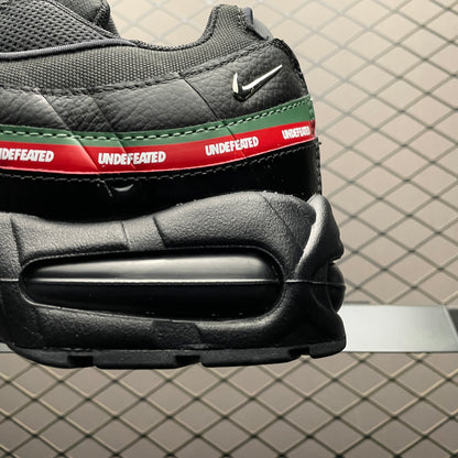 UNDEFEATED × Nike Air Max 95 SP "Black"