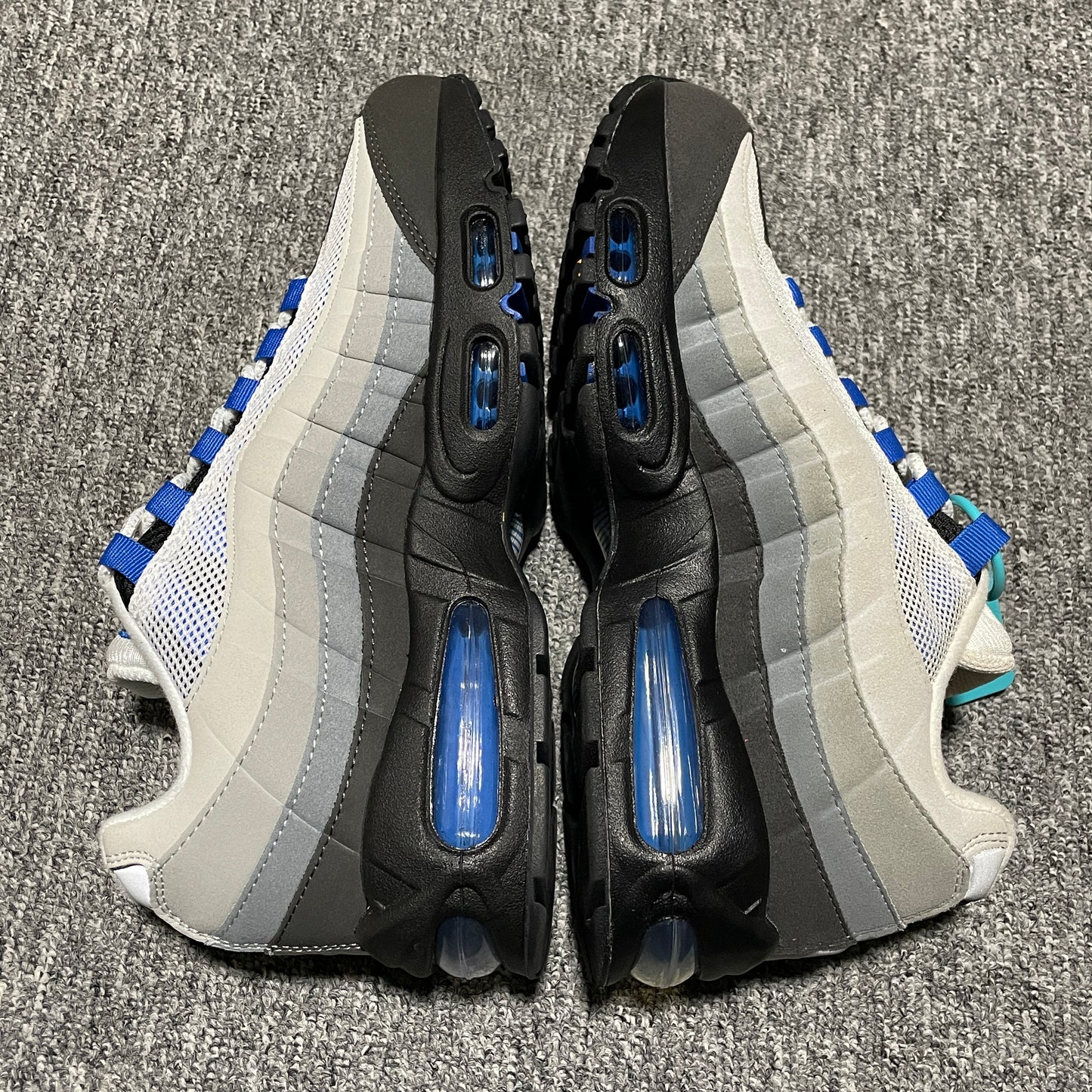 Nike Air Max 95 OG Big Bubble "Cool Grey/Blue Spark"