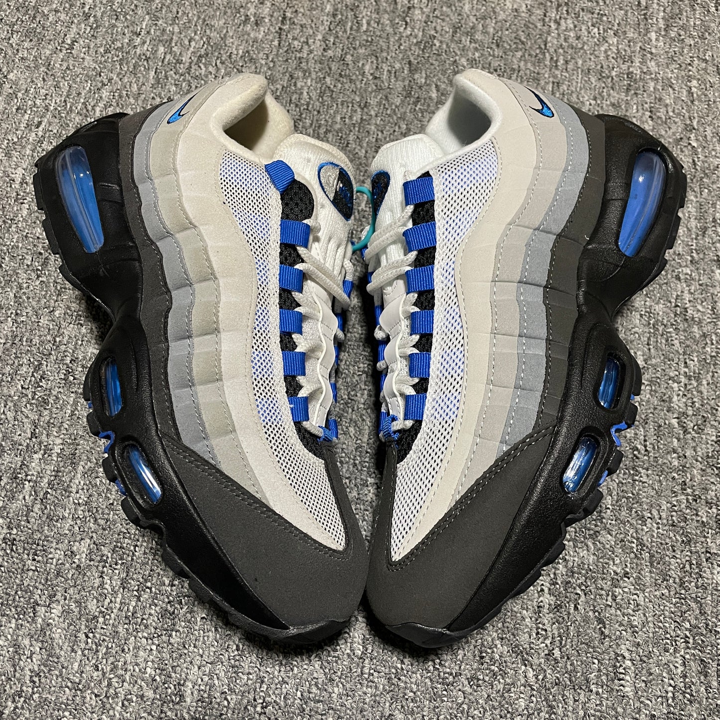 Nike Air Max 95 OG Big Bubble "Cool Grey/Blue Spark"