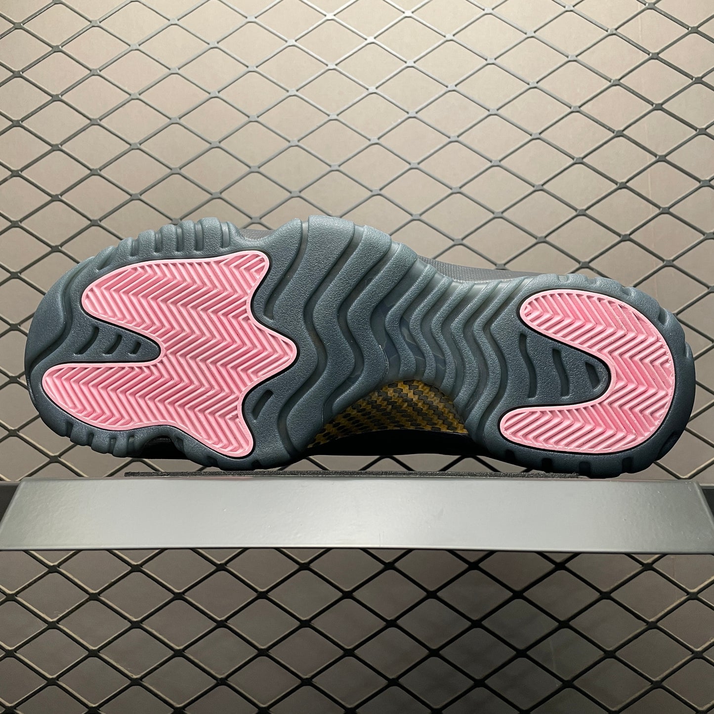 Nike Air Jordan 11 "Mojave" (Las Vegas Exclusive)
