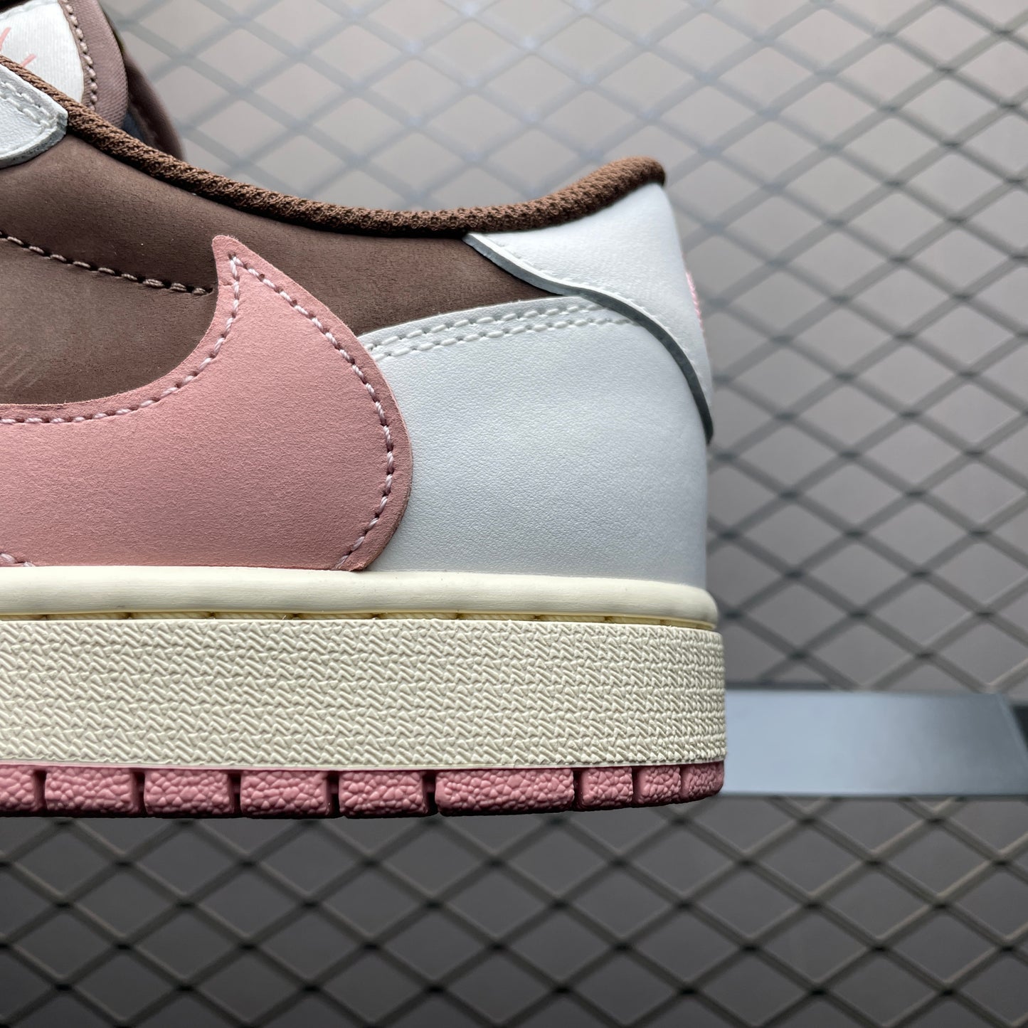 Travis Scott × Nike Women's Air Jordan 1 Low OG SP "Dark Pony/Pink Oxford"