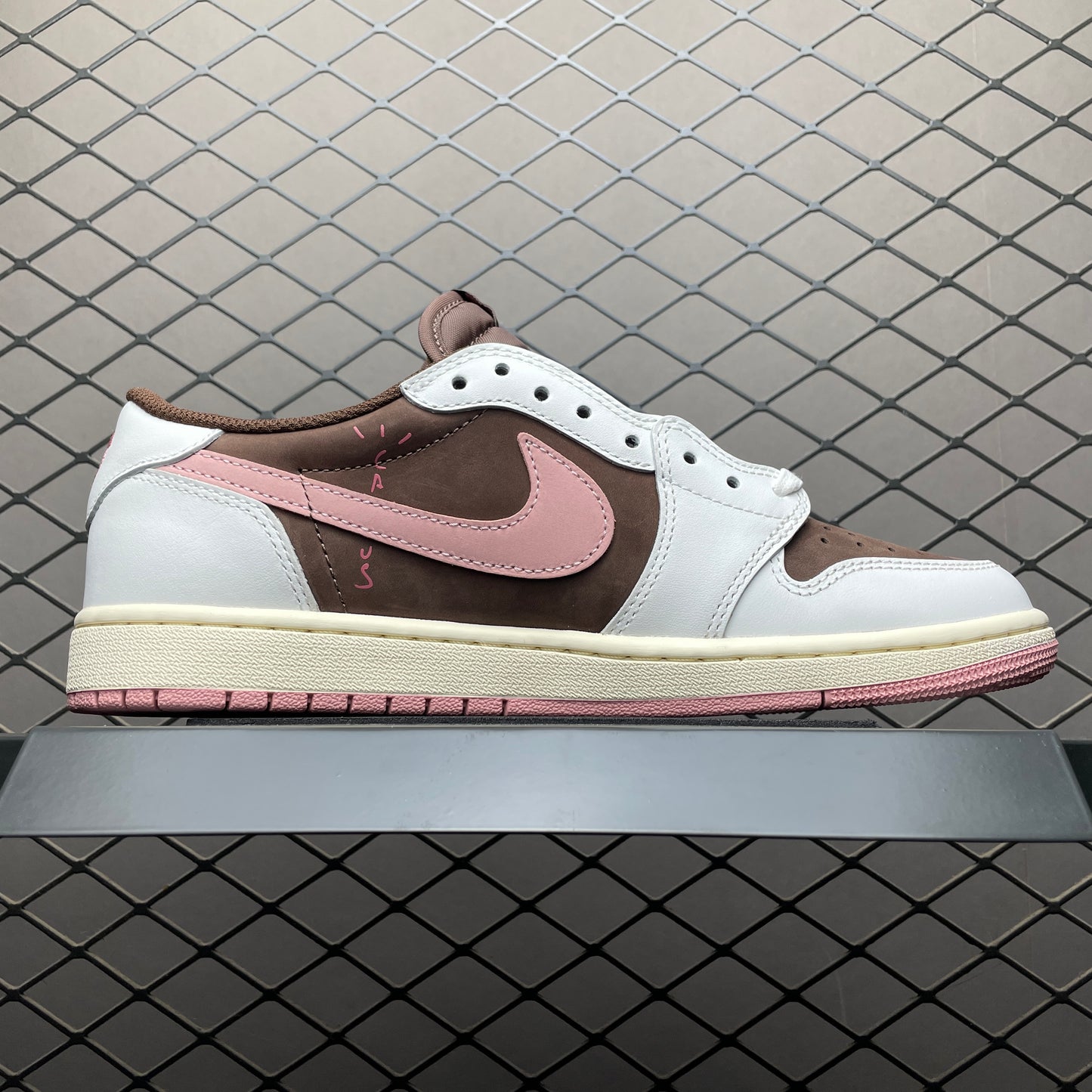 Travis Scott × Nike Women's Air Jordan 1 Low OG SP "Dark Pony/Pink Oxford"
