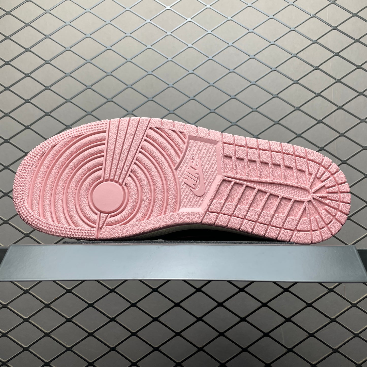 Travis Scott × Nike Women's Air Jordan 1 Low OG SP "Dark Pony/Pink Oxford"