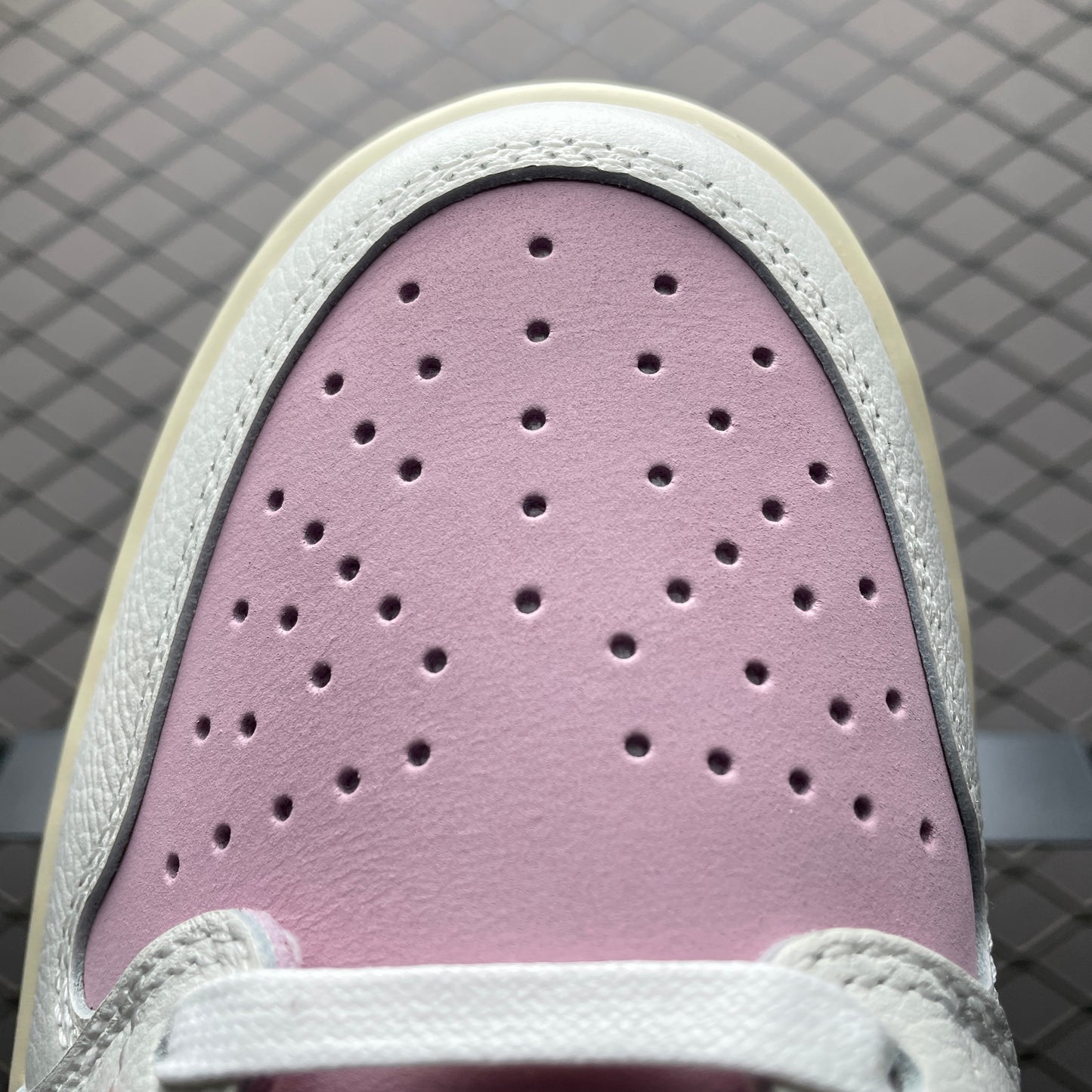 Travis Scott × Nike Air Jordan 1 Low OG "Sail/Tropical Pink"
