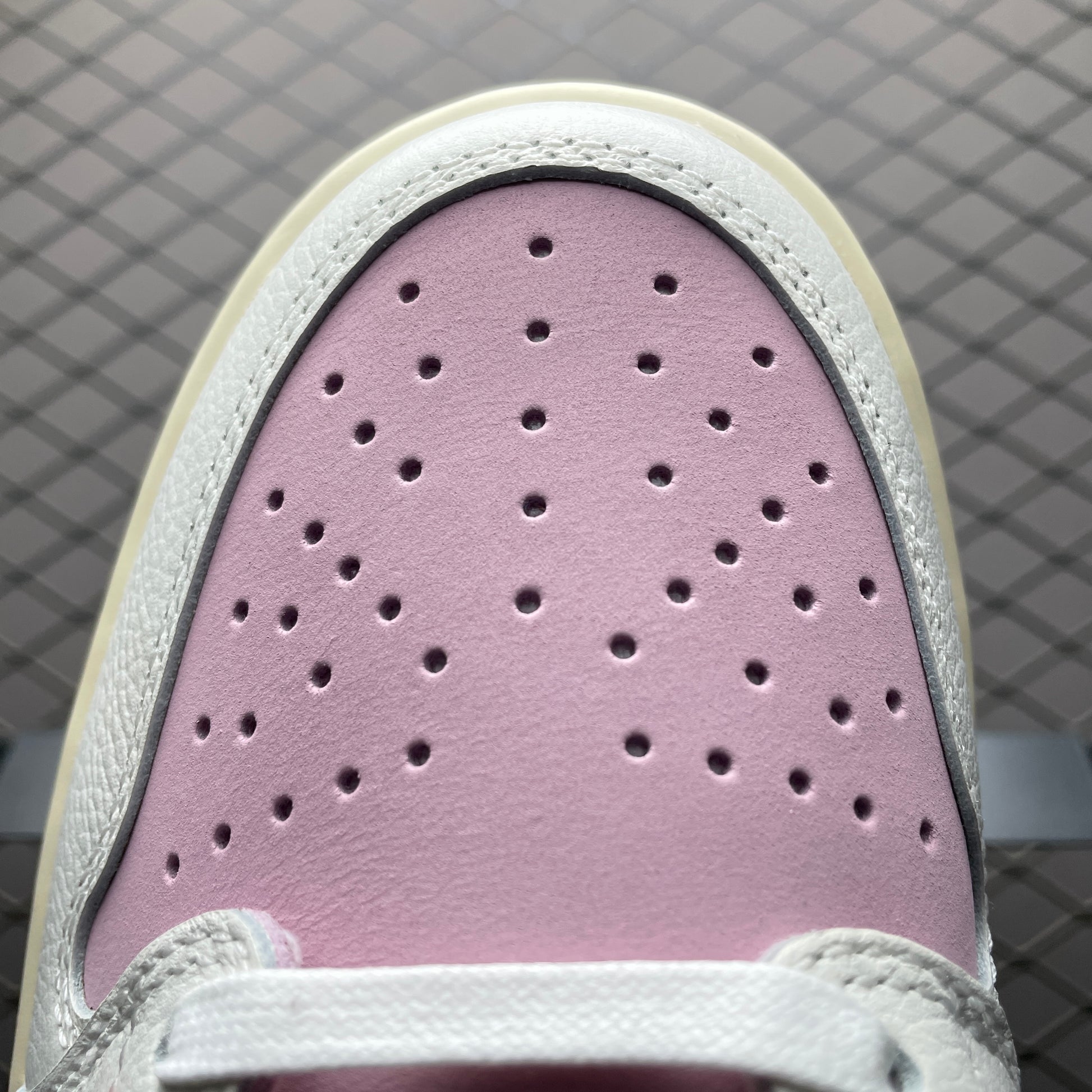Travis Scott × Nike Air Jordan 1 Low OG "Sail/Tropical Pink"