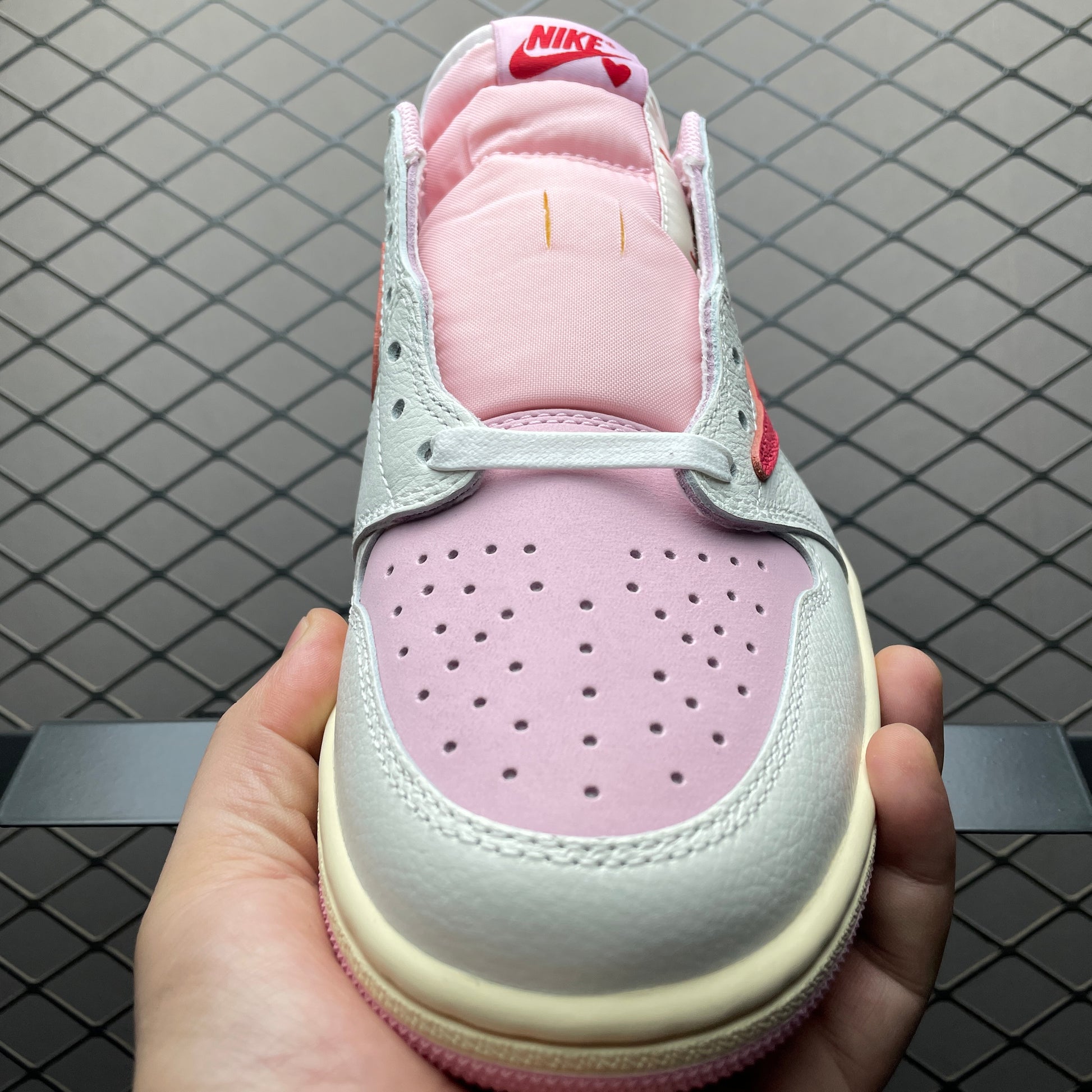 Travis Scott × Nike Air Jordan 1 Low OG "Sail/Tropical Pink"