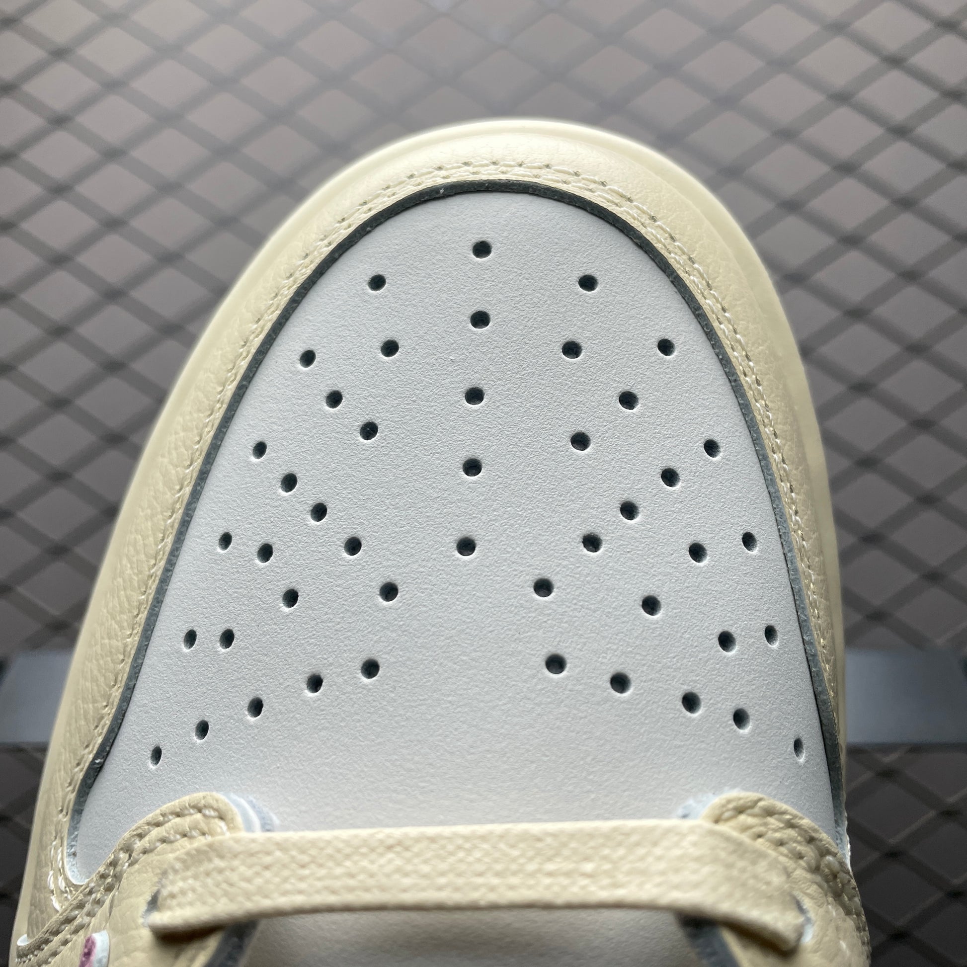 Travis Scott × Nike Women's Air Jordan 1 Low OG SP "Dark Pony/Pink Oxford"
