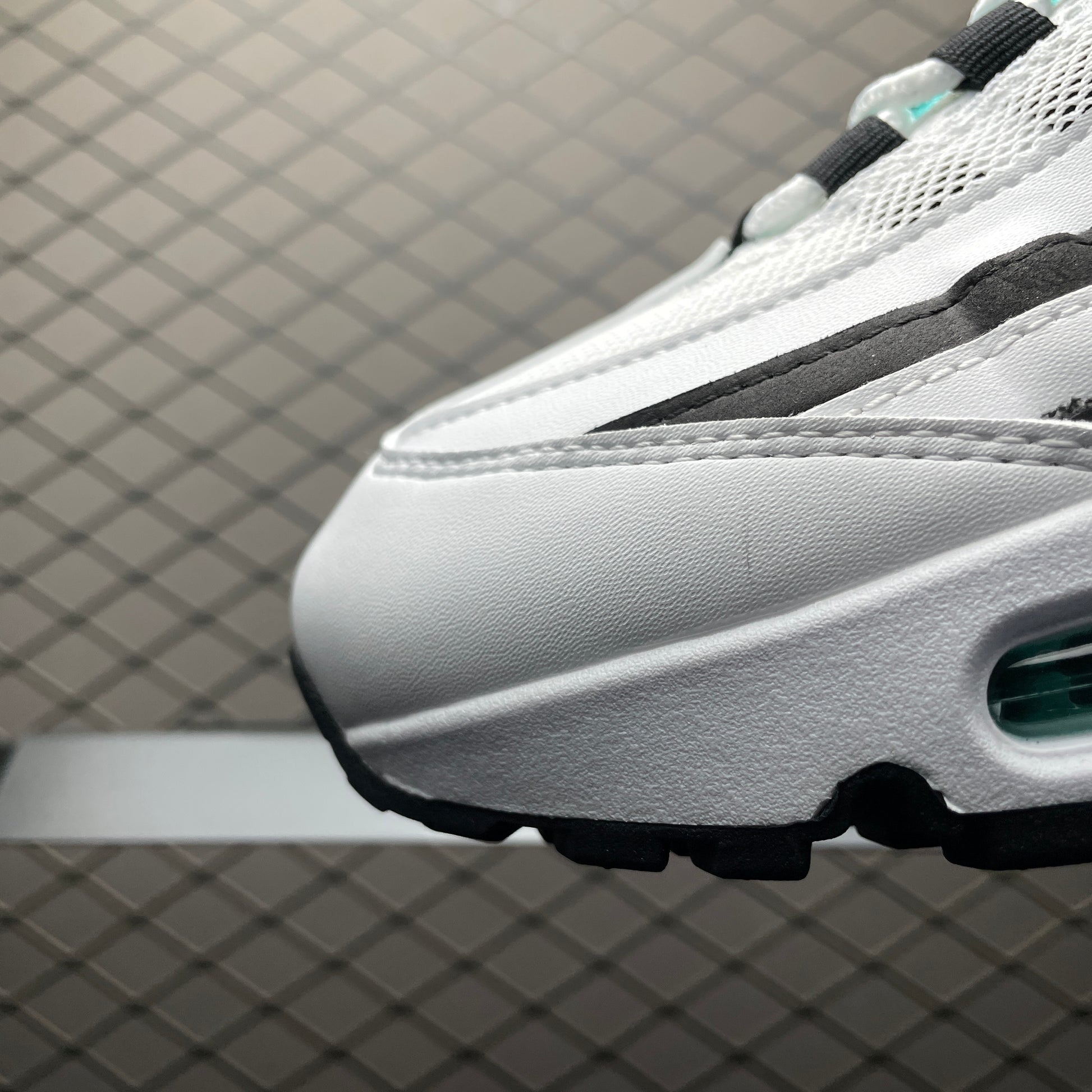 Nike Air Max 95 OG "White and Black"