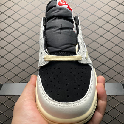 Travis Scott × Nike Air Jordan 1 Low OG "Sail/Tropical Pink"