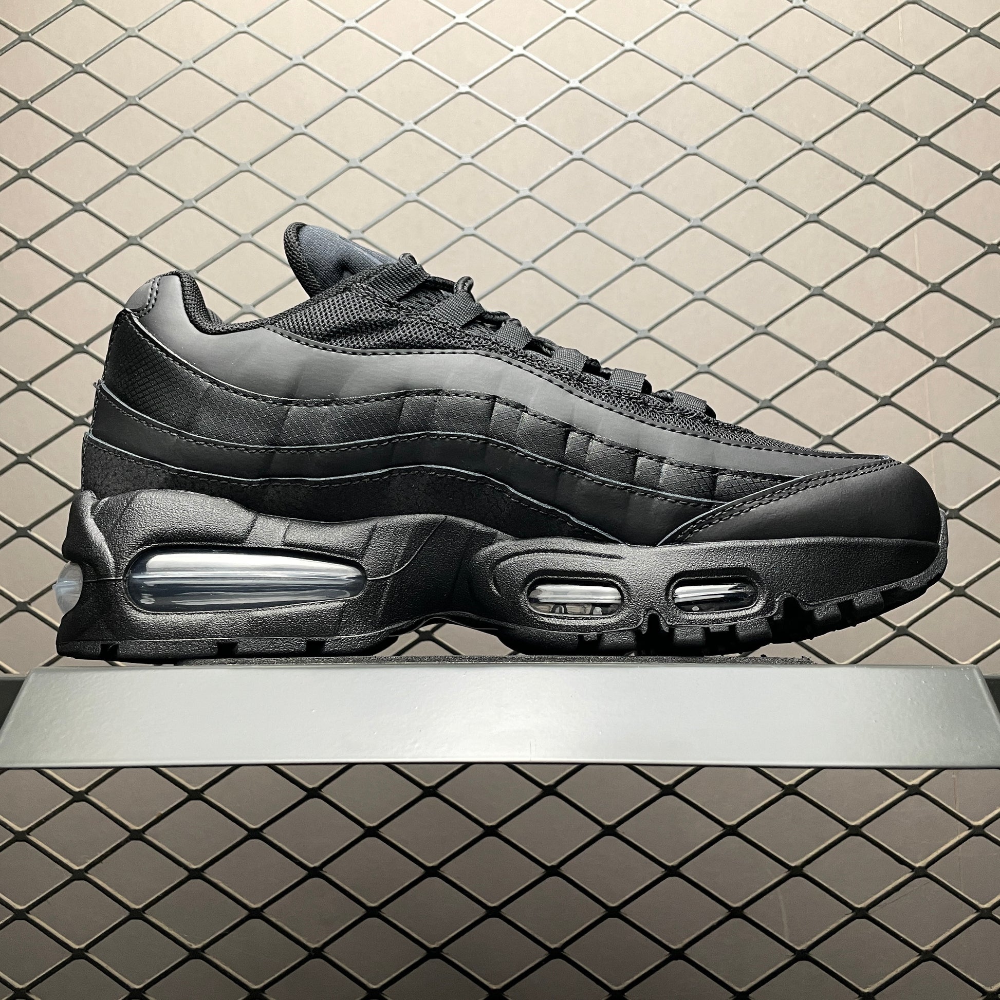 Nike Air Max 95 OG Big Bubble "Triple Black"