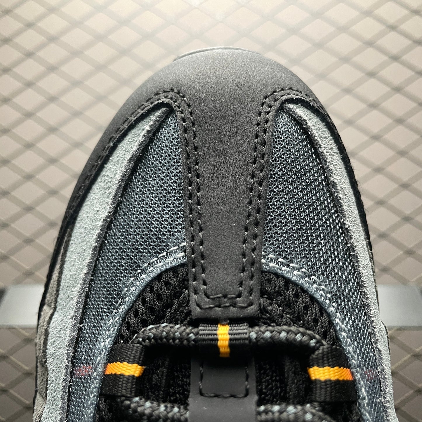 Nike Air Max 95 OG "Sundial"