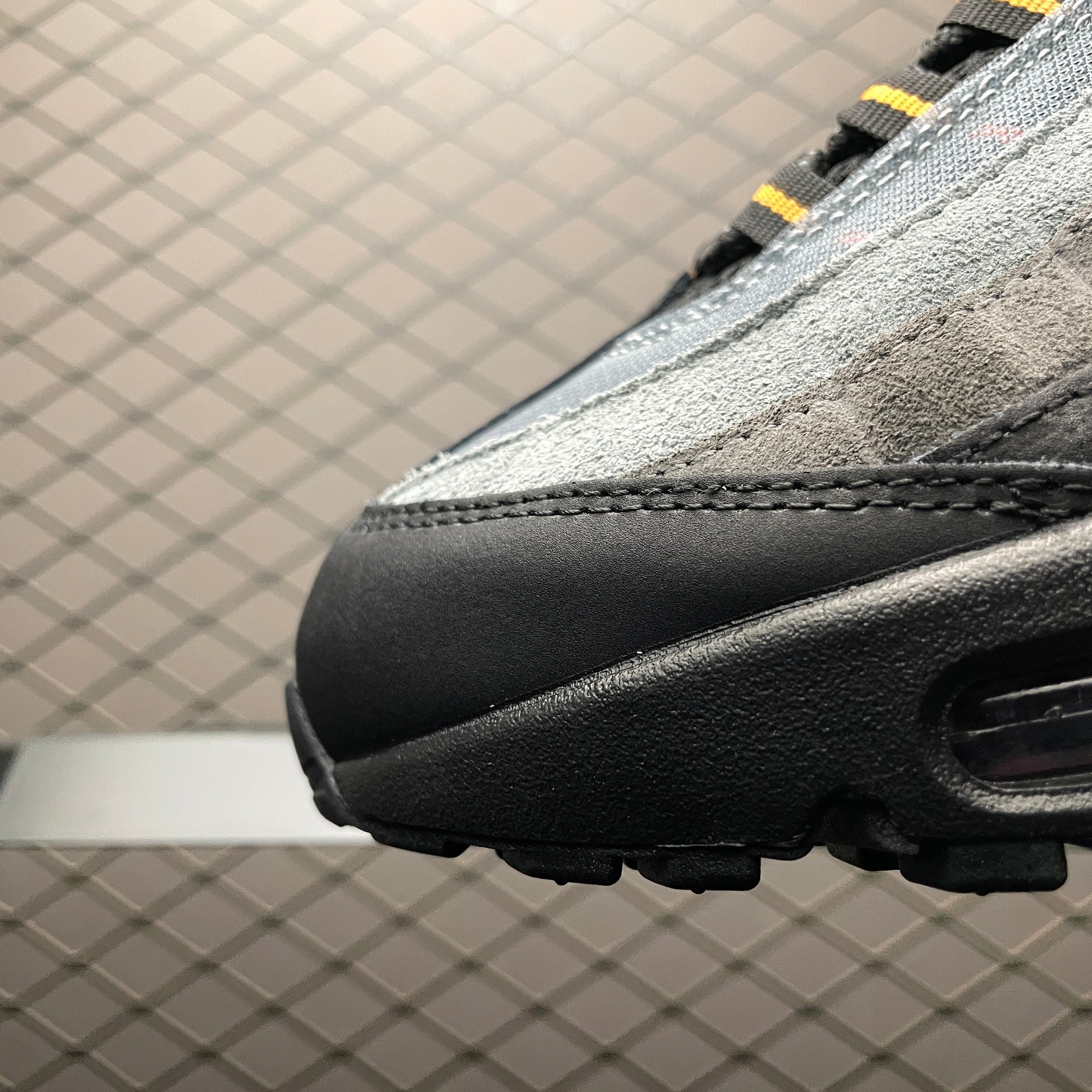 Nike Air Max 95 OG "Sundial"