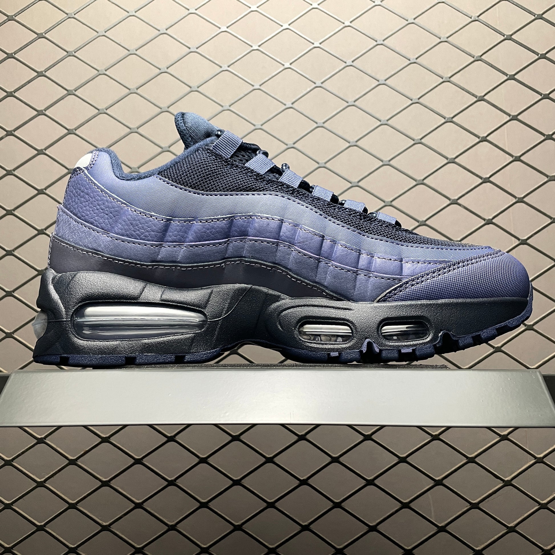 Nike Air Max 95 OG Big Bubble "Sanded Purple/Obsidian"
