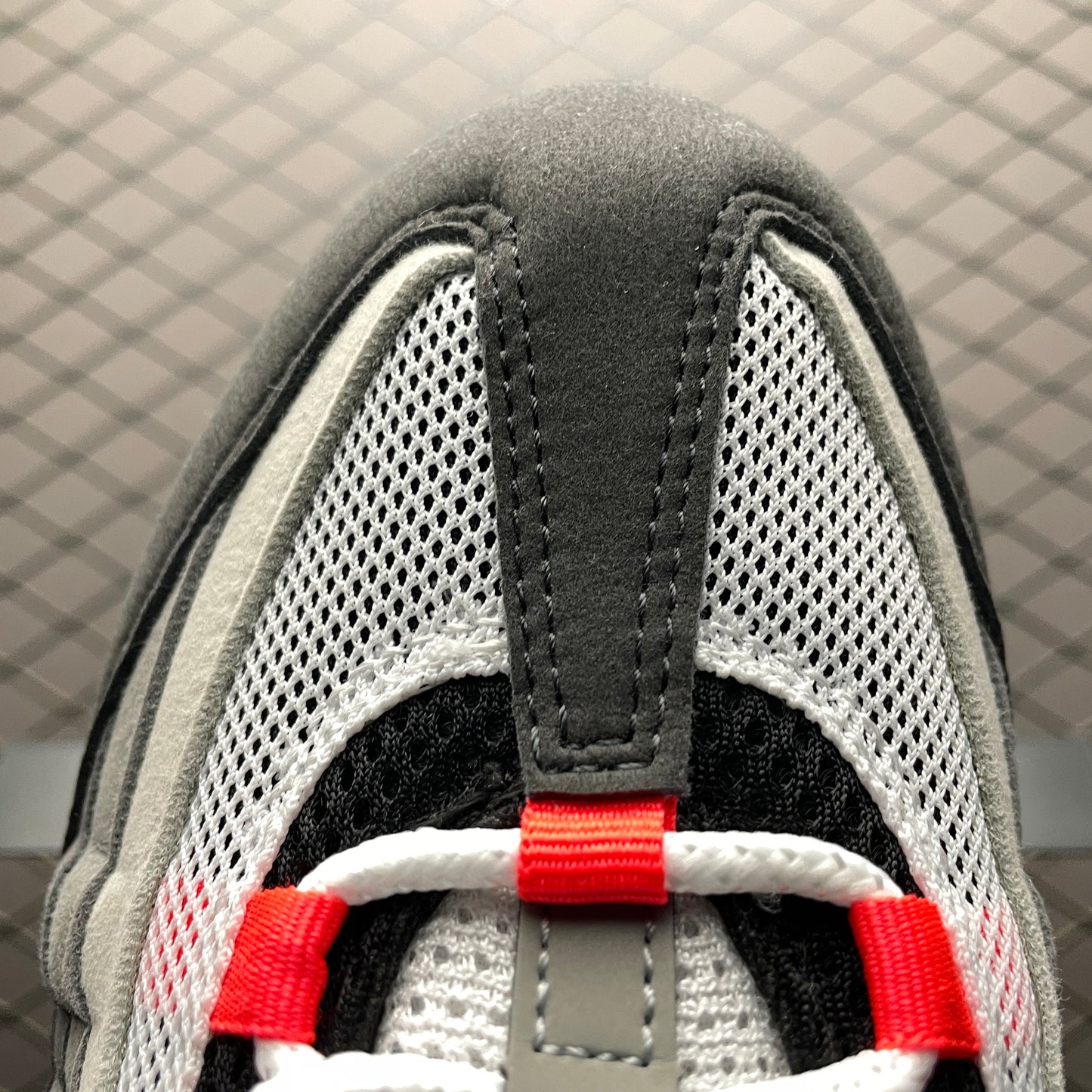 Nike Air Max 95 OG Big Bubble "Medium Ash/Solar Red"