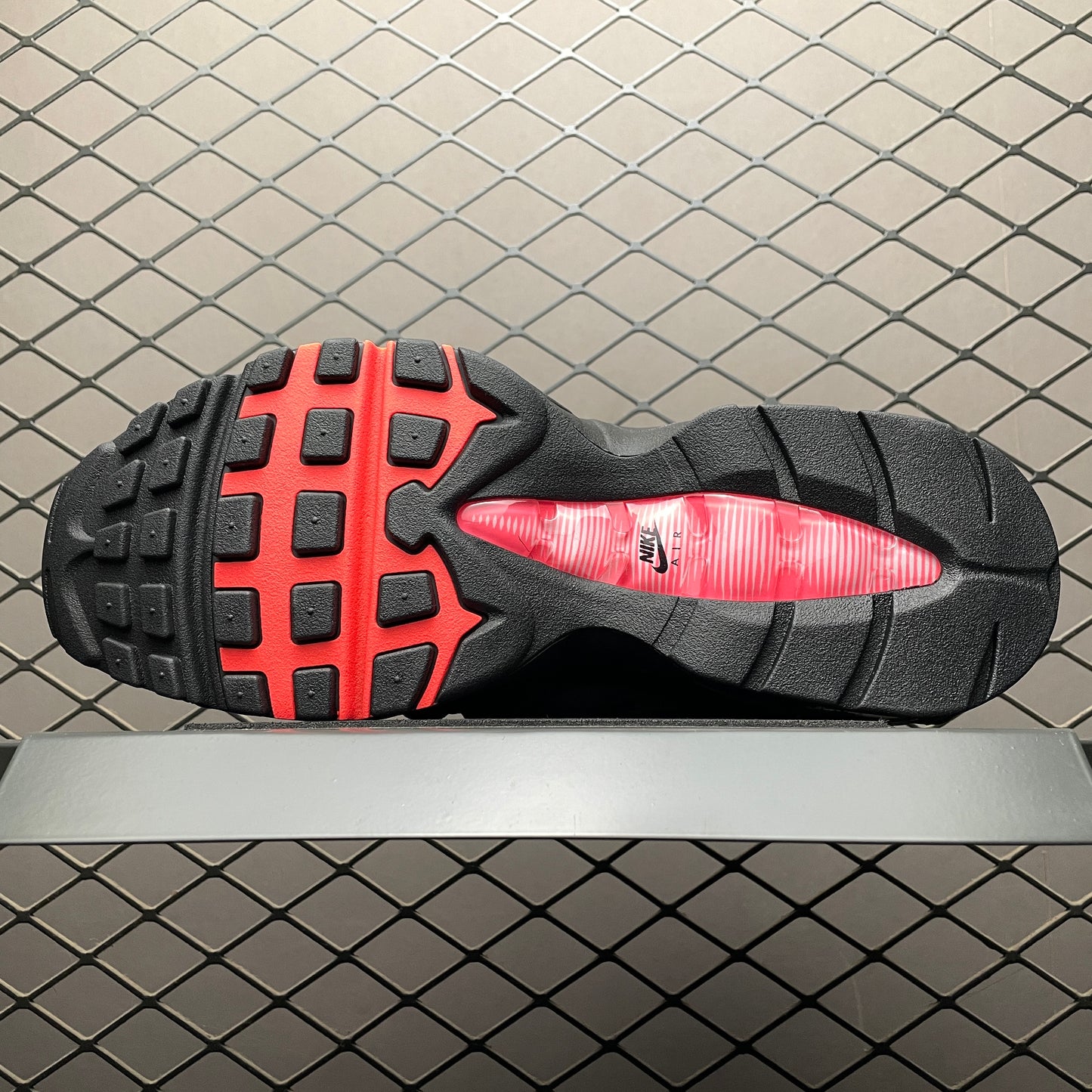 Nike Air Max 95 OG Big Bubble "Medium Ash/Solar Red"