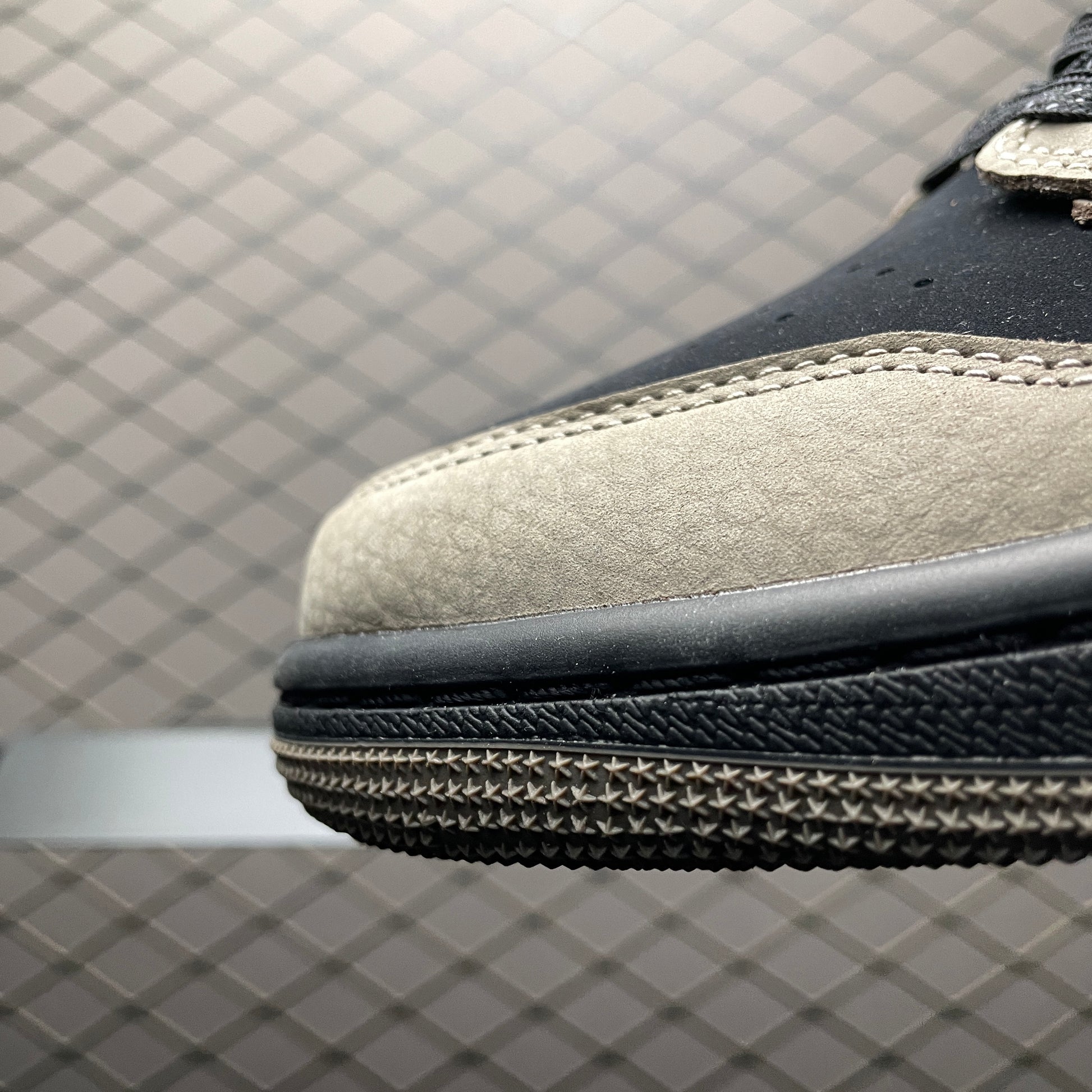 Nike Air Jordan 1 Low "Olive Grey"