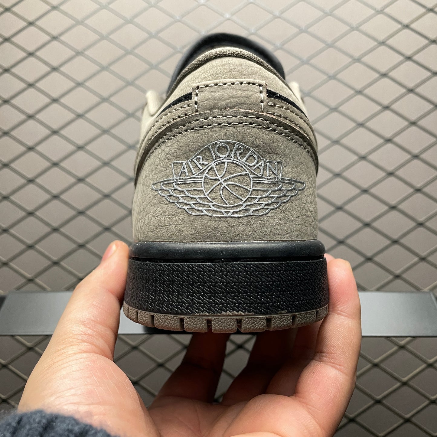 Nike Air Jordan 1 Low "Olive Grey"