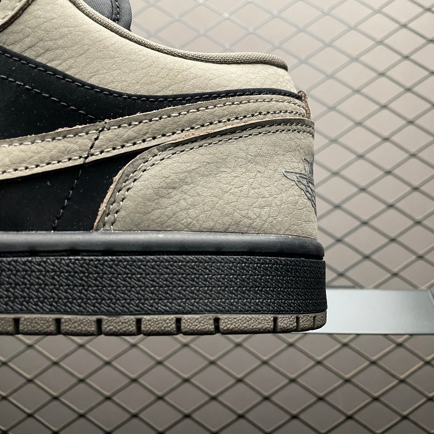 Nike Air Jordan 1 Low "Olive Grey"