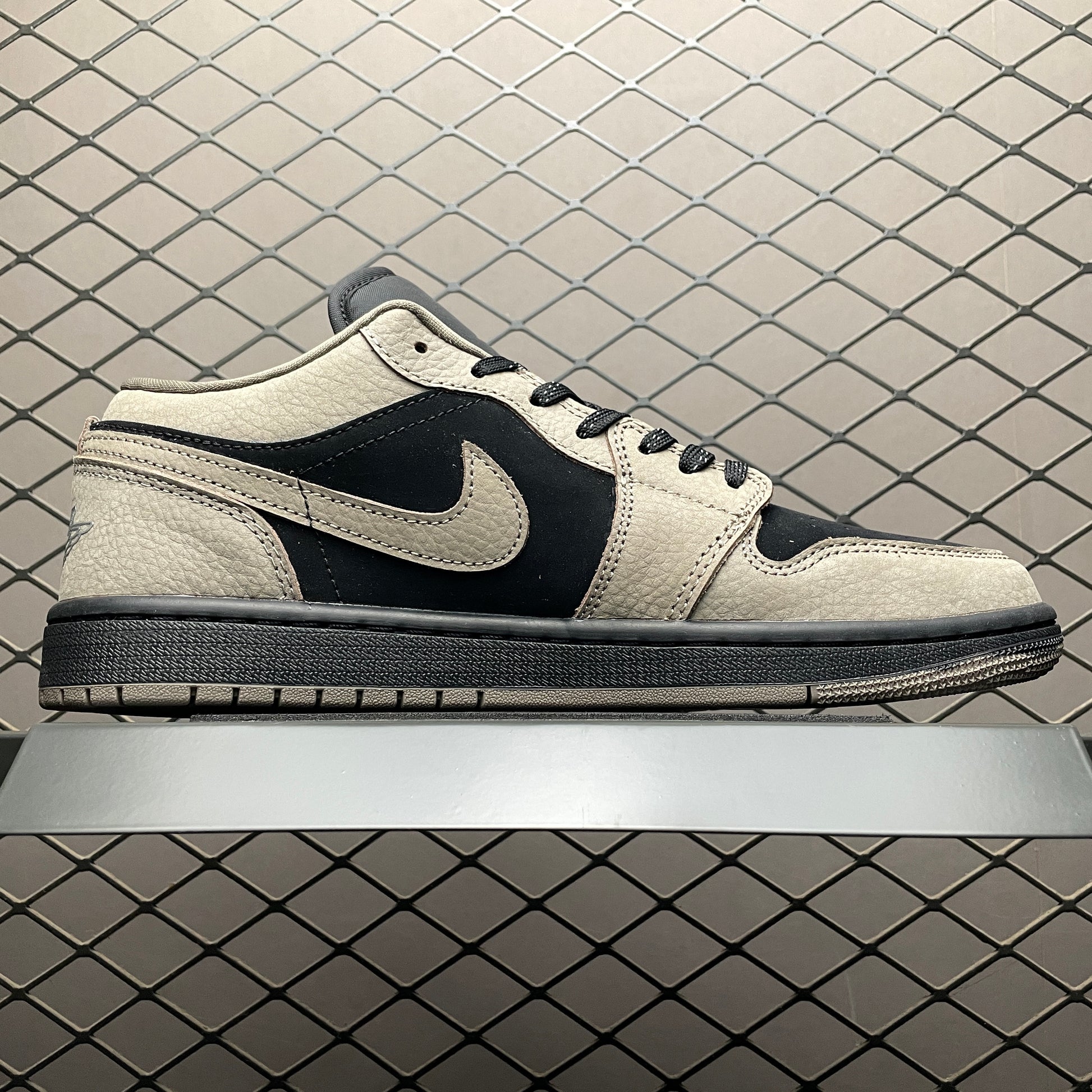 Nike Air Jordan 1 Low "Olive Grey"