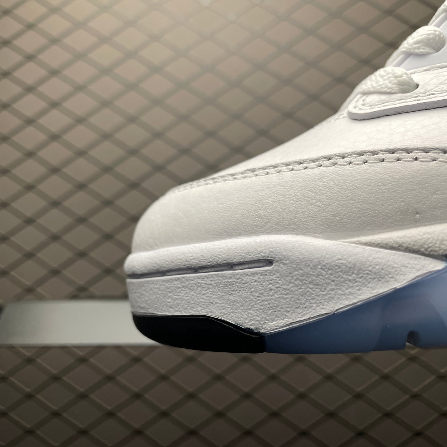 Nike Air Jordan 5 Retro "White/Metallic Silver"