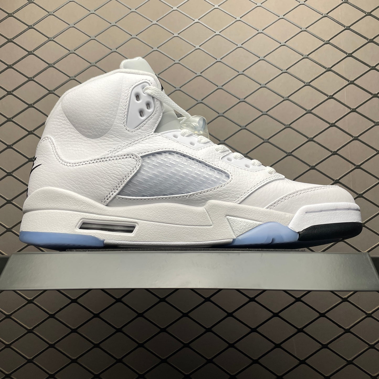 Nike Air Jordan 5 Retro "White/Metallic Silver"