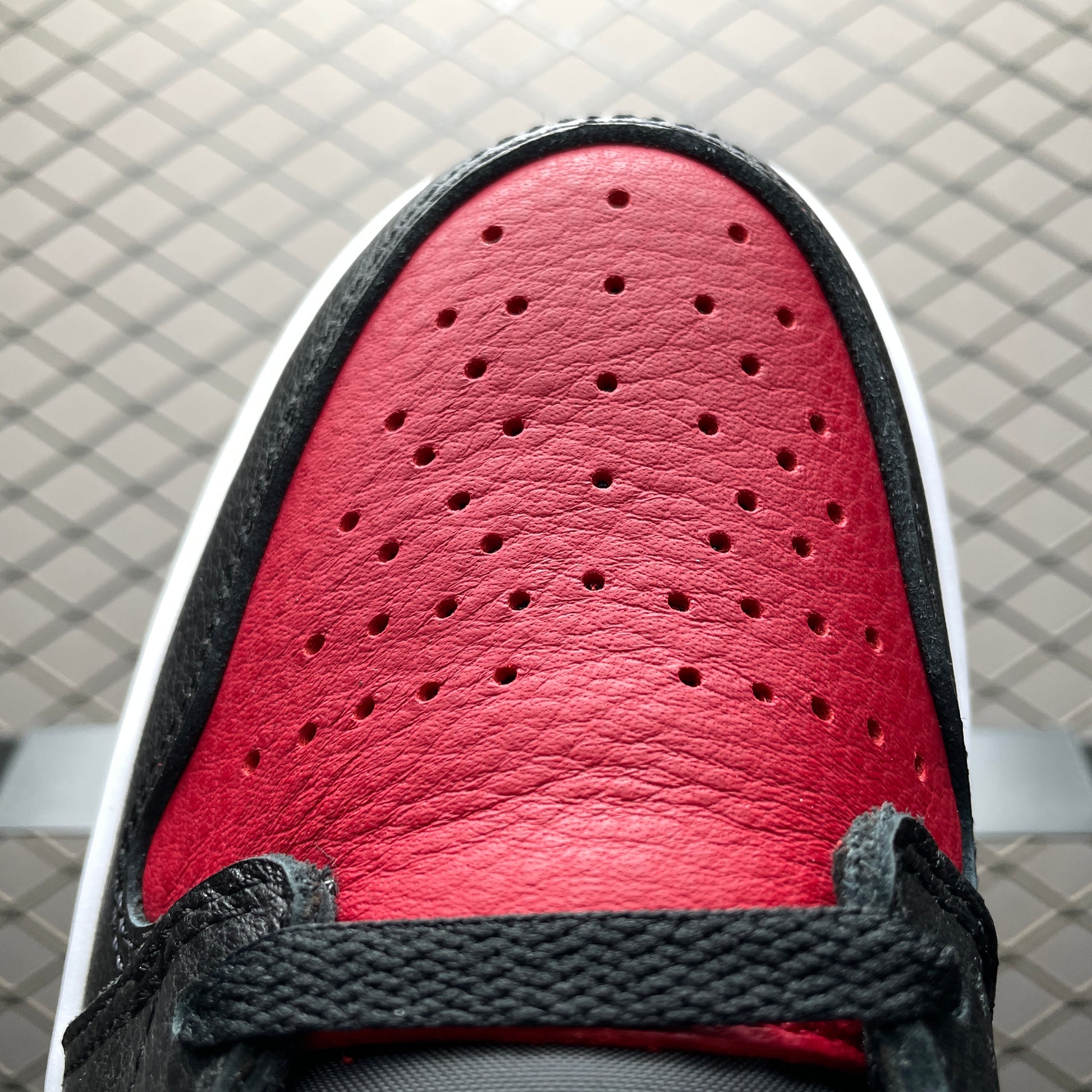 Nike Air Jordan 1 Retro Low OG "Banned"
