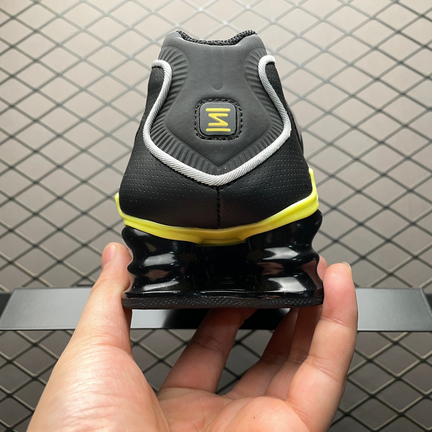 Nike Shox TL "Black/Dynamic Yellow/Metallic Silver"