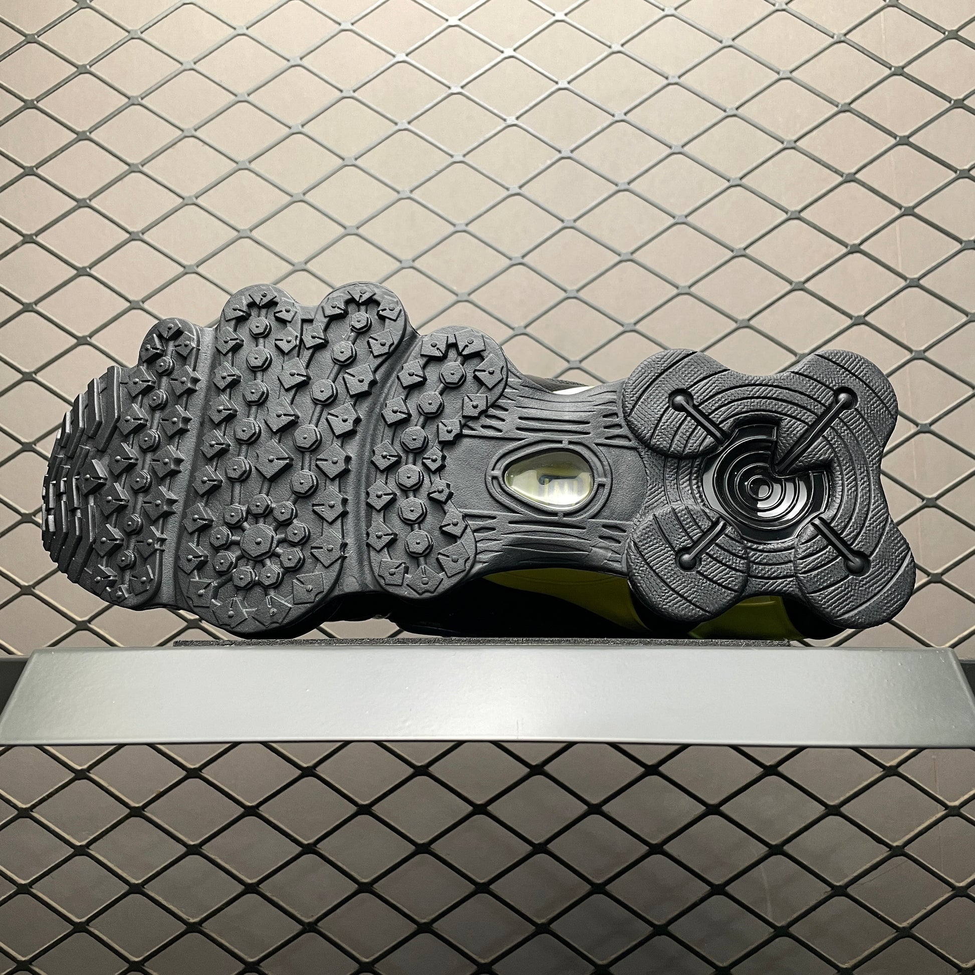 Nike Shox TL "Black/Dynamic Yellow/Metallic Silver"