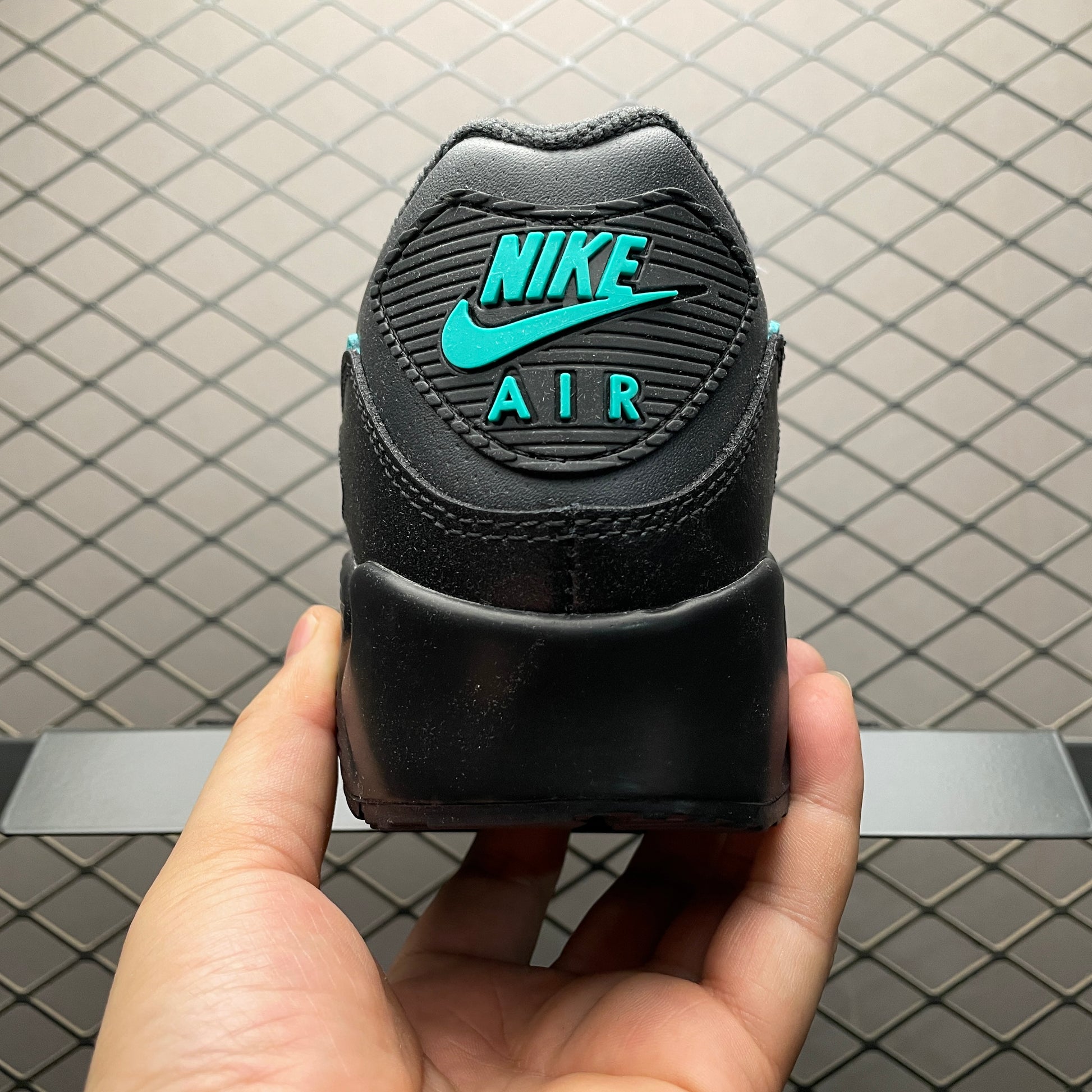 Nike Air Max 90 "Black Tiffany"