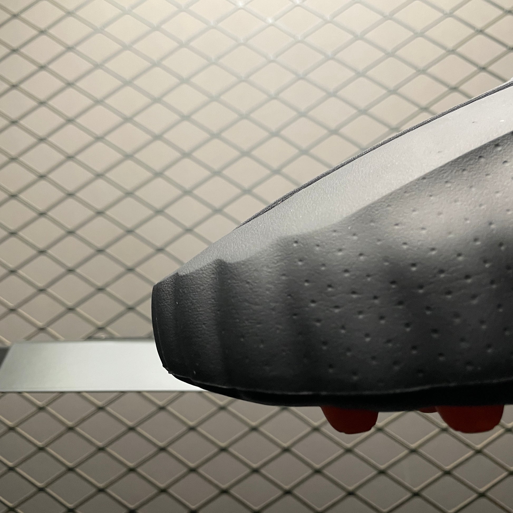 Nike Mind 001 Mules "Black/Hyper Crimson"