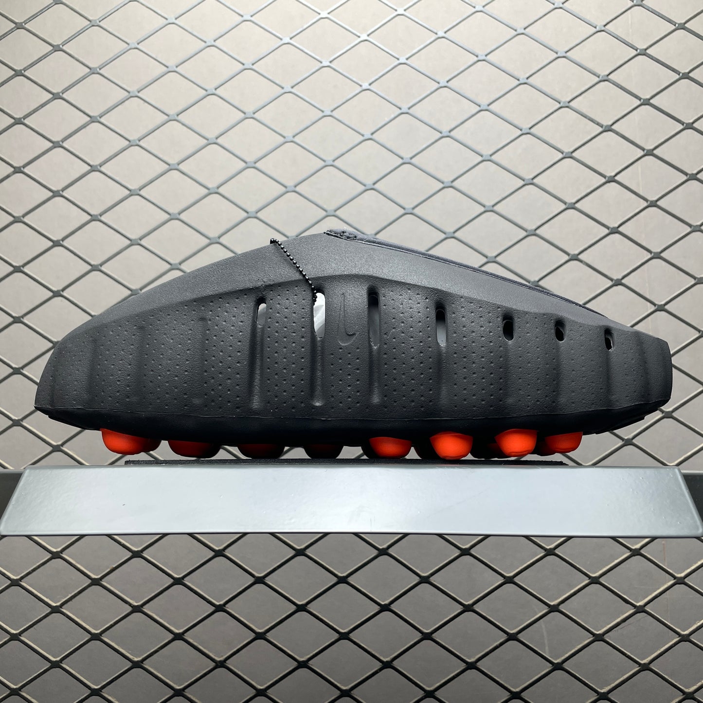 Nike Mind 001 Mules "Black/Hyper Crimson"