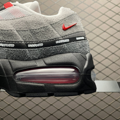 UNDEFEATED × Nike Air Max 95 SP "Fire Red" (Tokyo Exclusive)