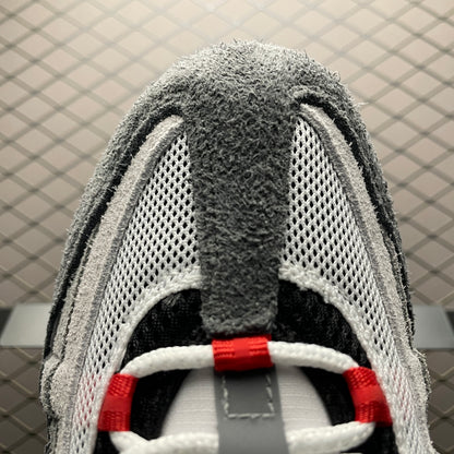 UNDEFEATED × Nike Air Max 95 SP "Fire Red" (Tokyo Exclusive)