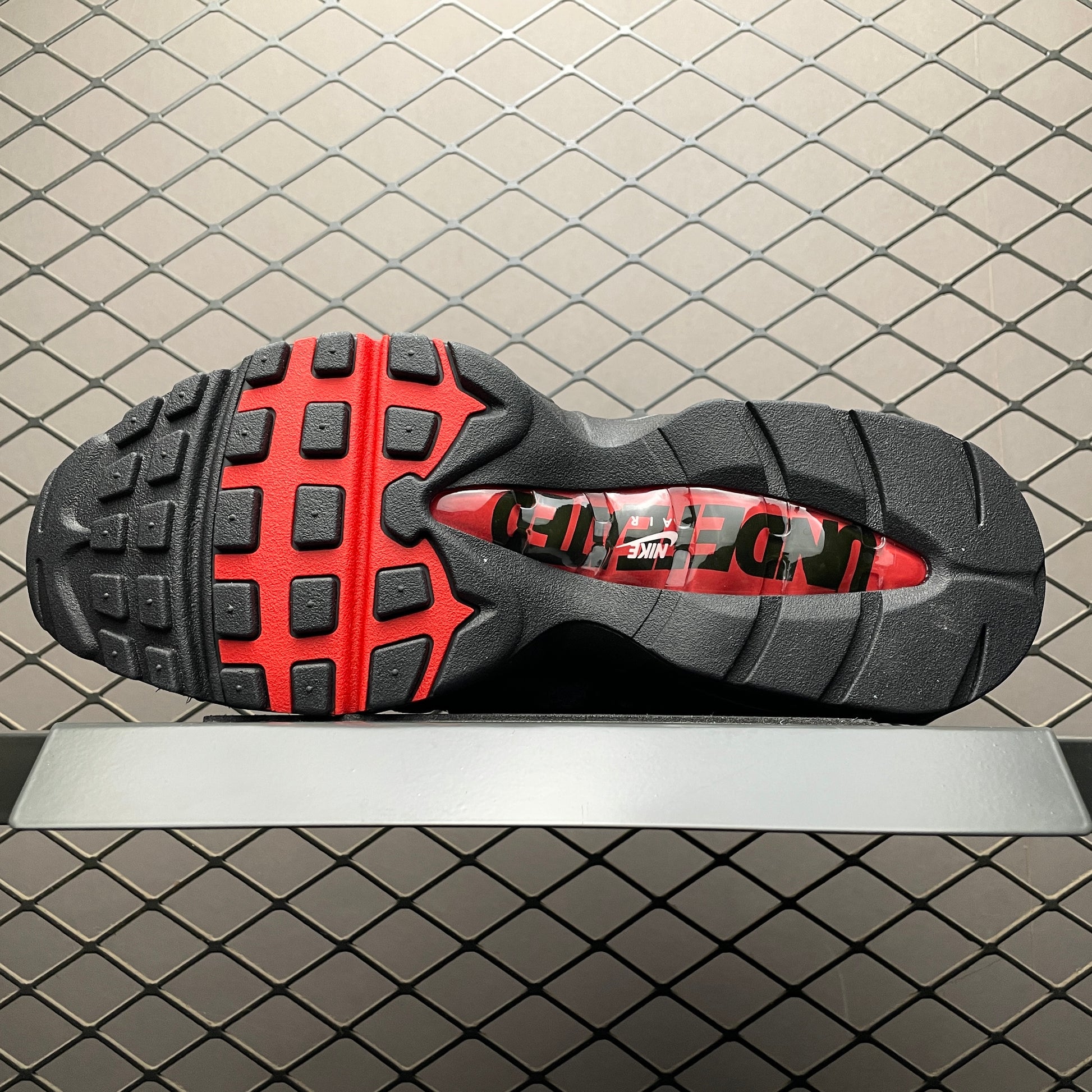 UNDEFEATED × Nike Air Max 95 SP "Fire Red" (Tokyo Exclusive)