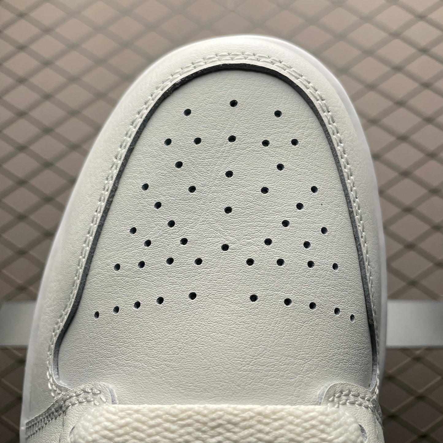 Nike Air Jordan 1 Mid "Summit White/Neutral Grey"