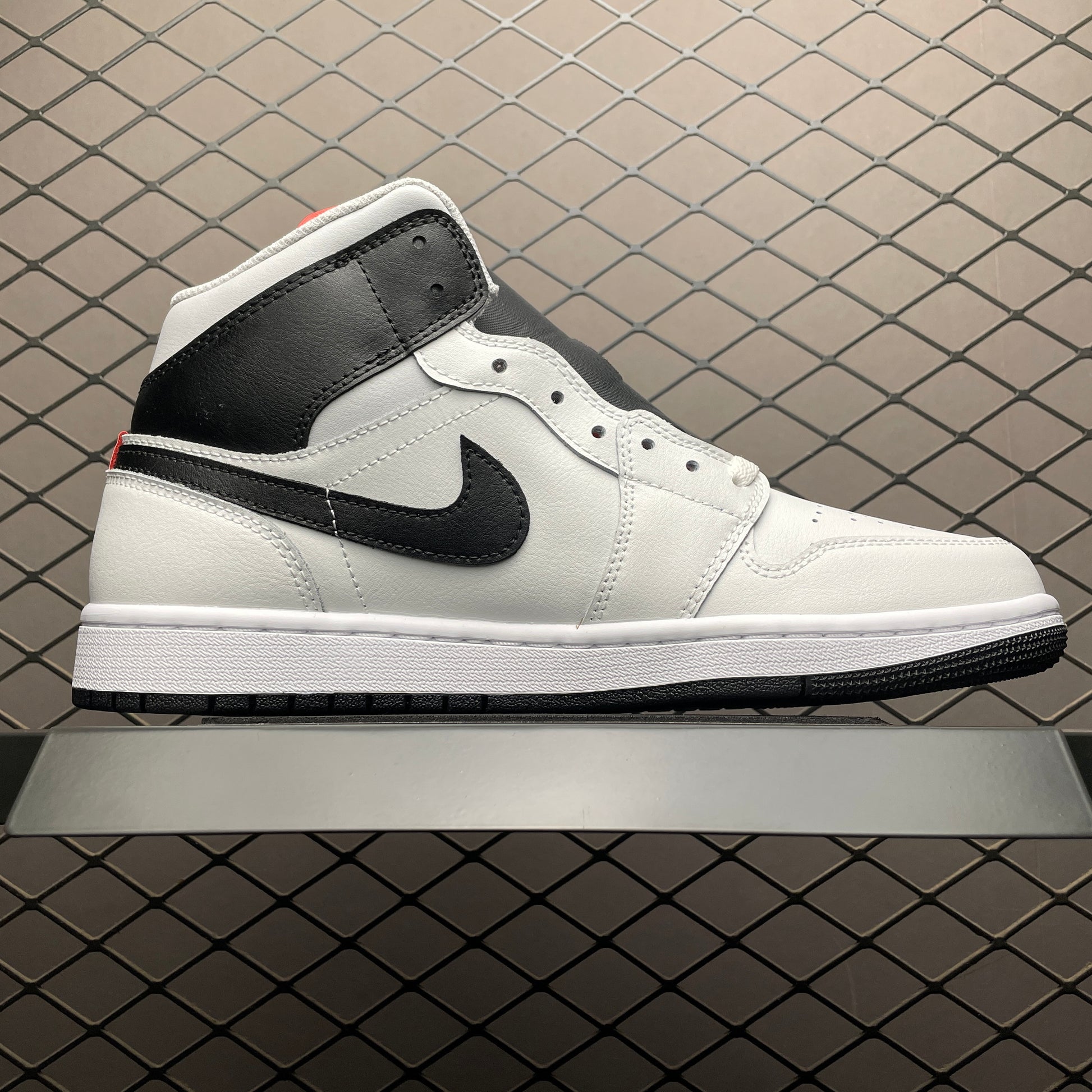 Nike Air Jordan 1 Mid "Summit White/Neutral Grey"