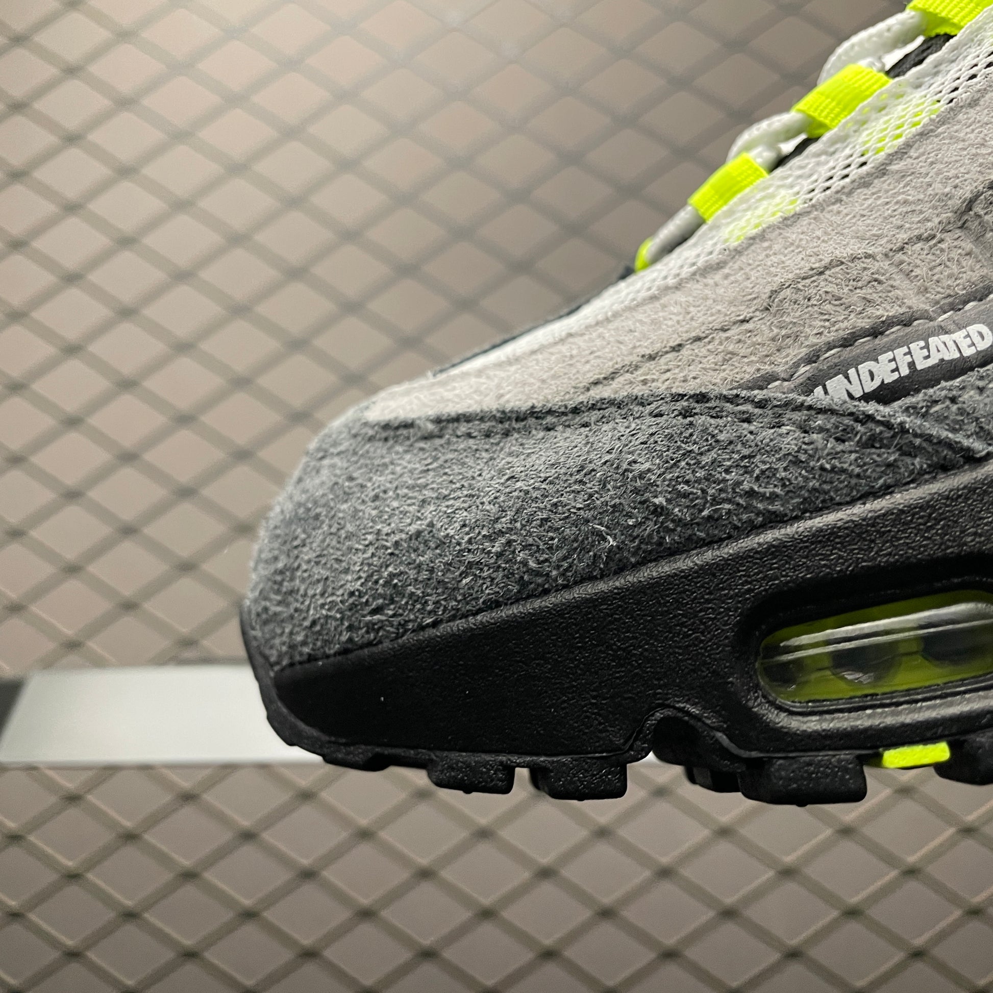 UNDEFEATED × Nike Air Max 95 SP "Neon"