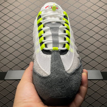 UNDEFEATED × Nike Air Max 95 SP "Neon"