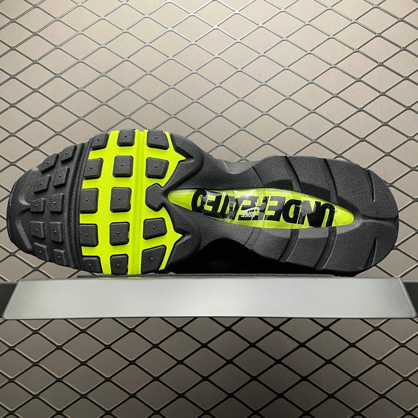 UNDEFEATED × Nike Air Max 95 SP "Neon"